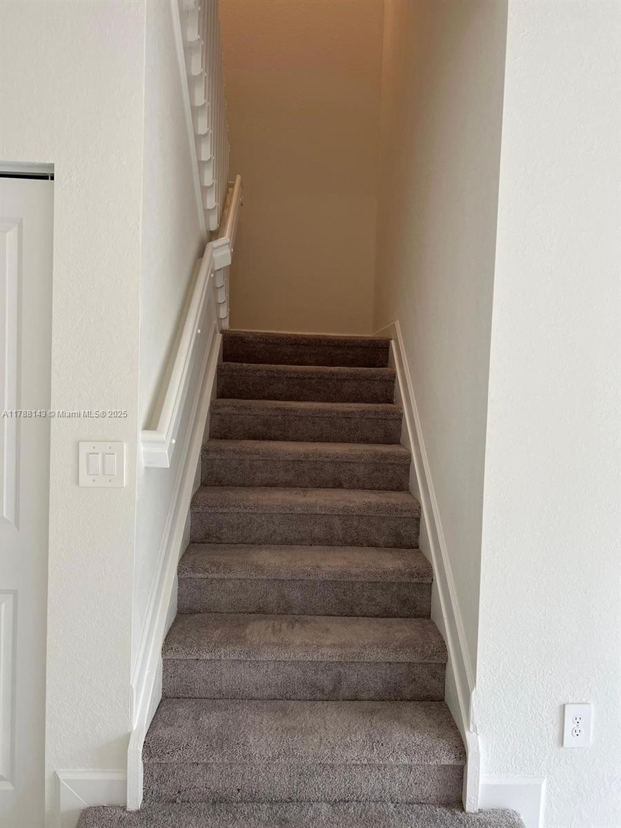 1676 Se 26th Ter Property Photo 26