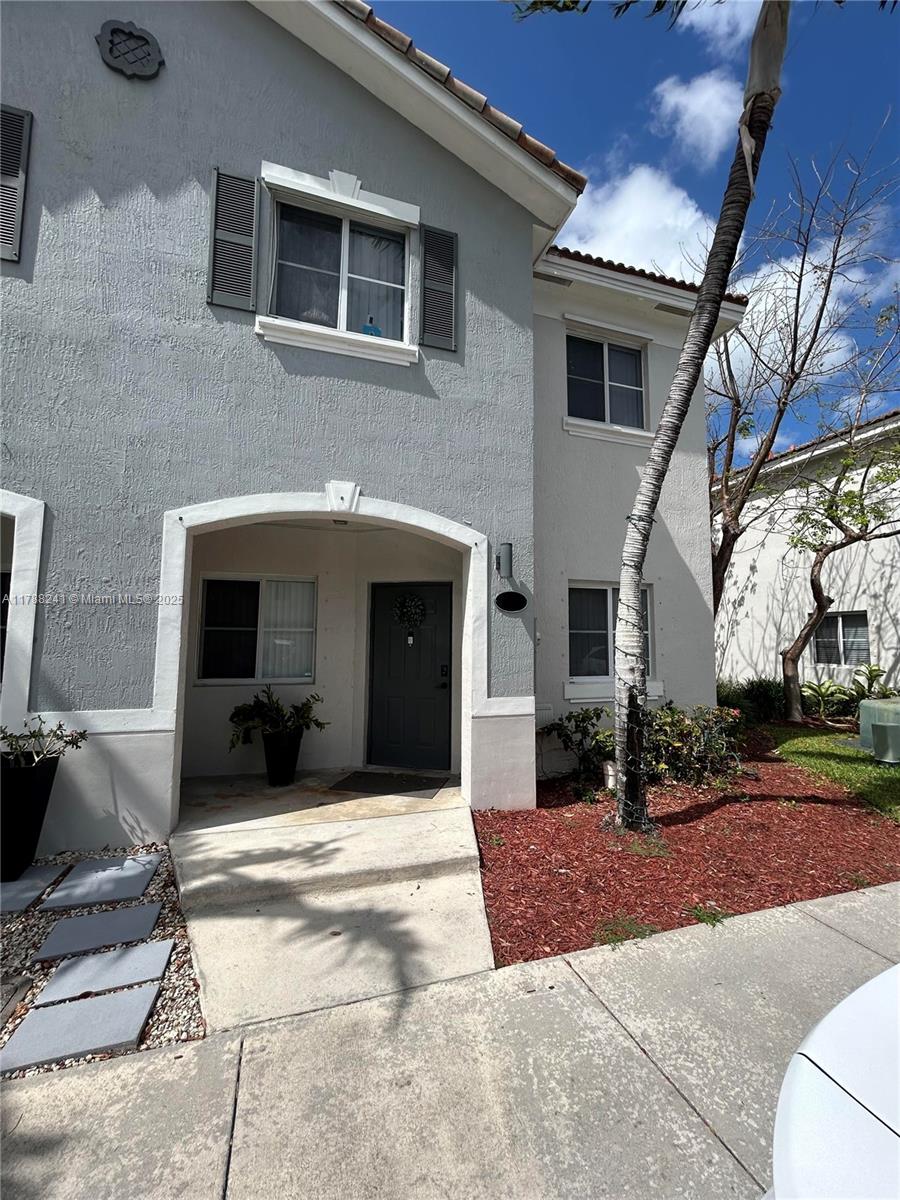 1611 Se 31 Ct Property Photo 1