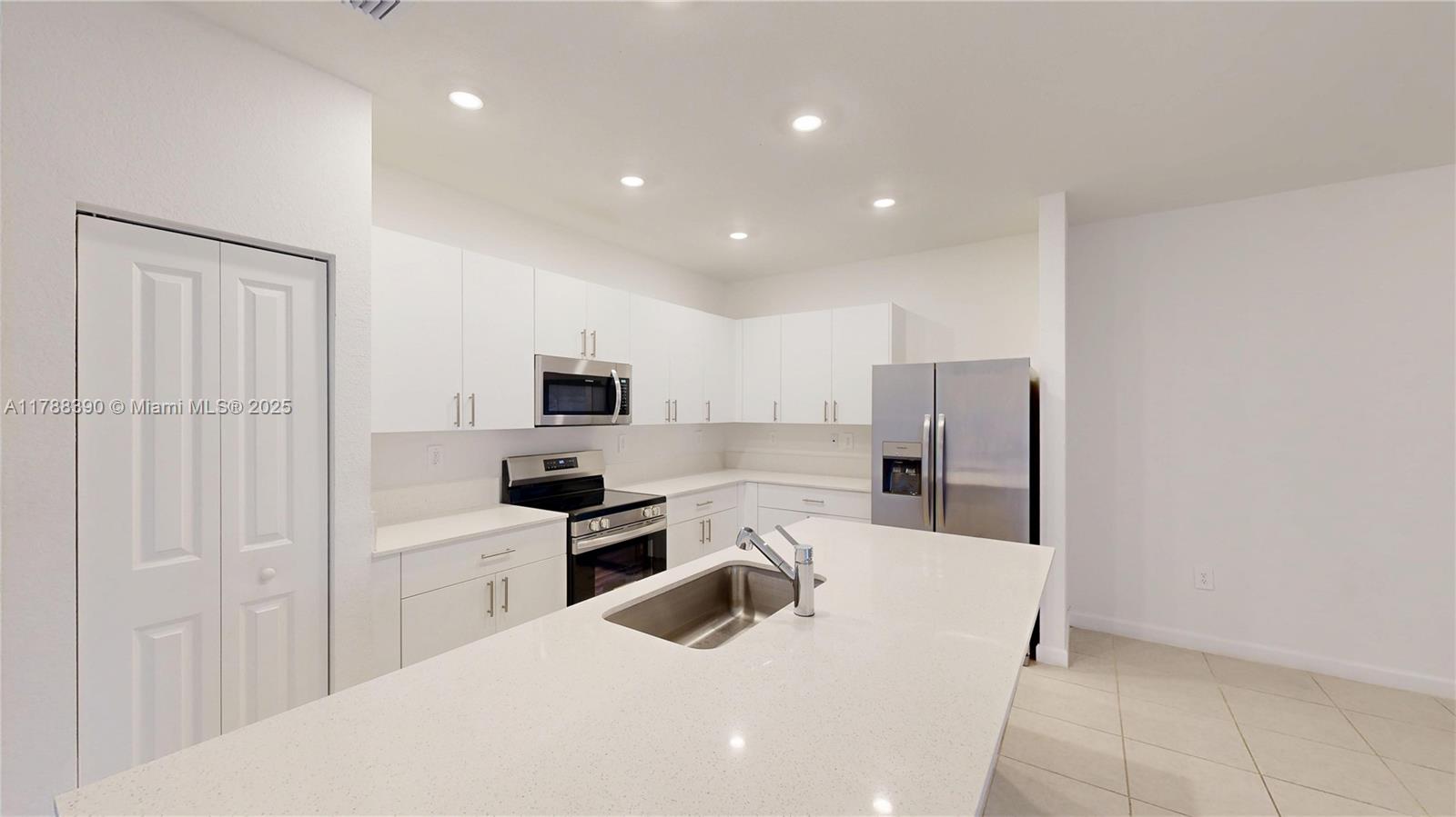 12875 Sw 243rd Ter 12875 Property Photo 6