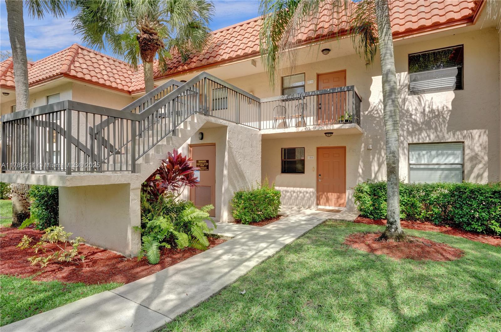 Tequesta Trace Real Estate Listings Main Image