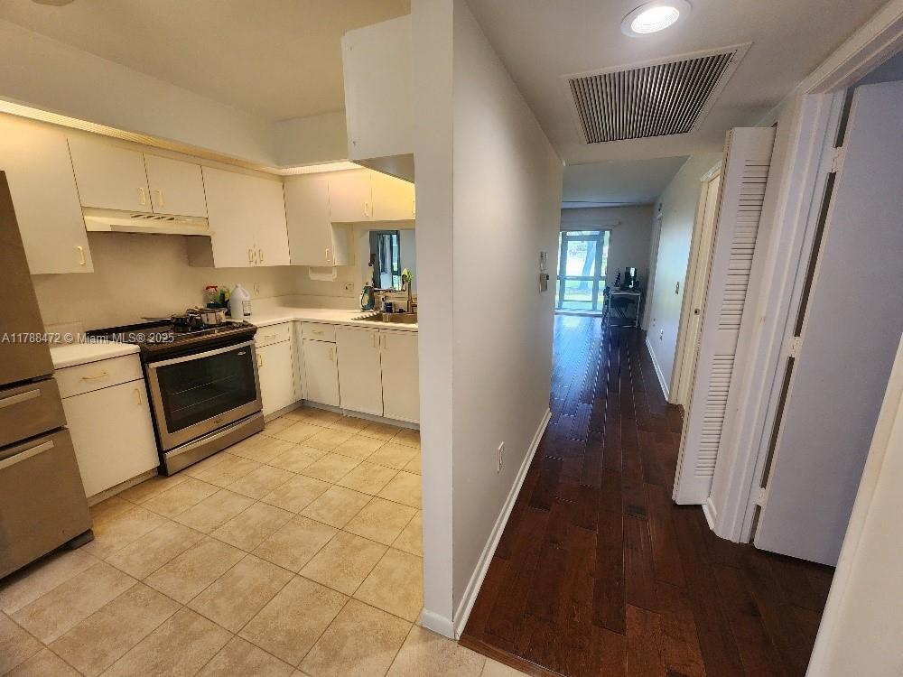 1601 SW 128th Ter 109-A Property Photo 1