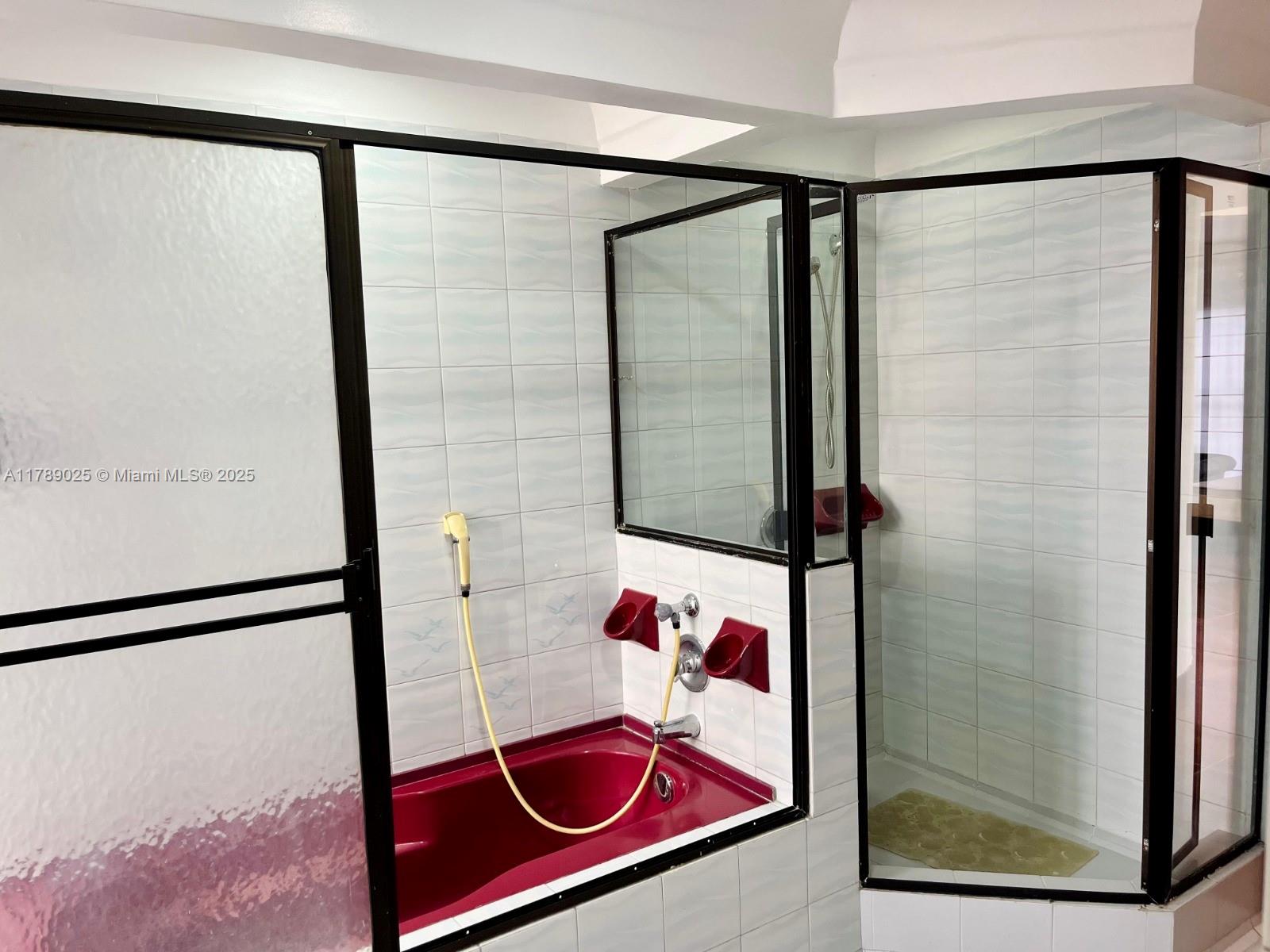 Carrera 12 90-41 602 Property Photo 15