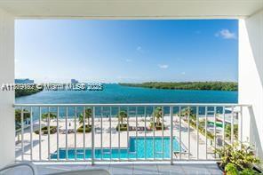 300 Bayview Dr 508 Property Photo