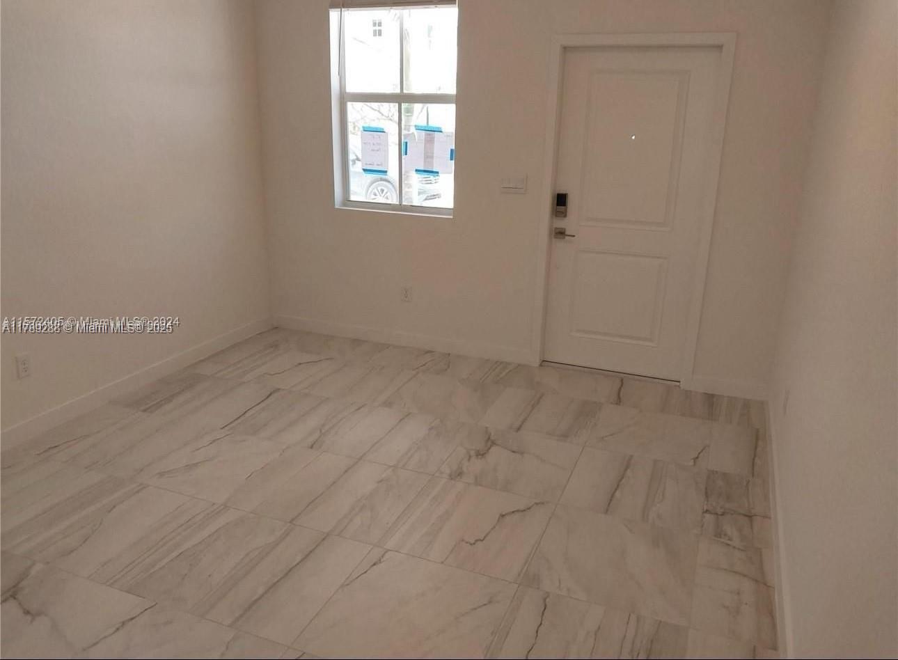 1790 Se 7th Ter Property Photo 8