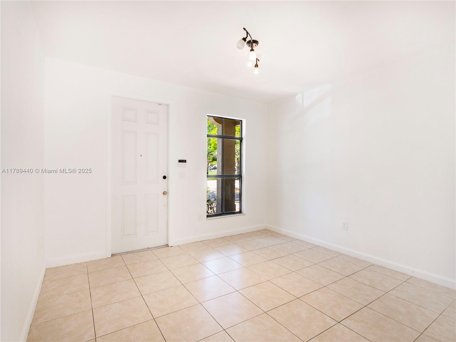 11382 Sw 236th St Property Photo 7