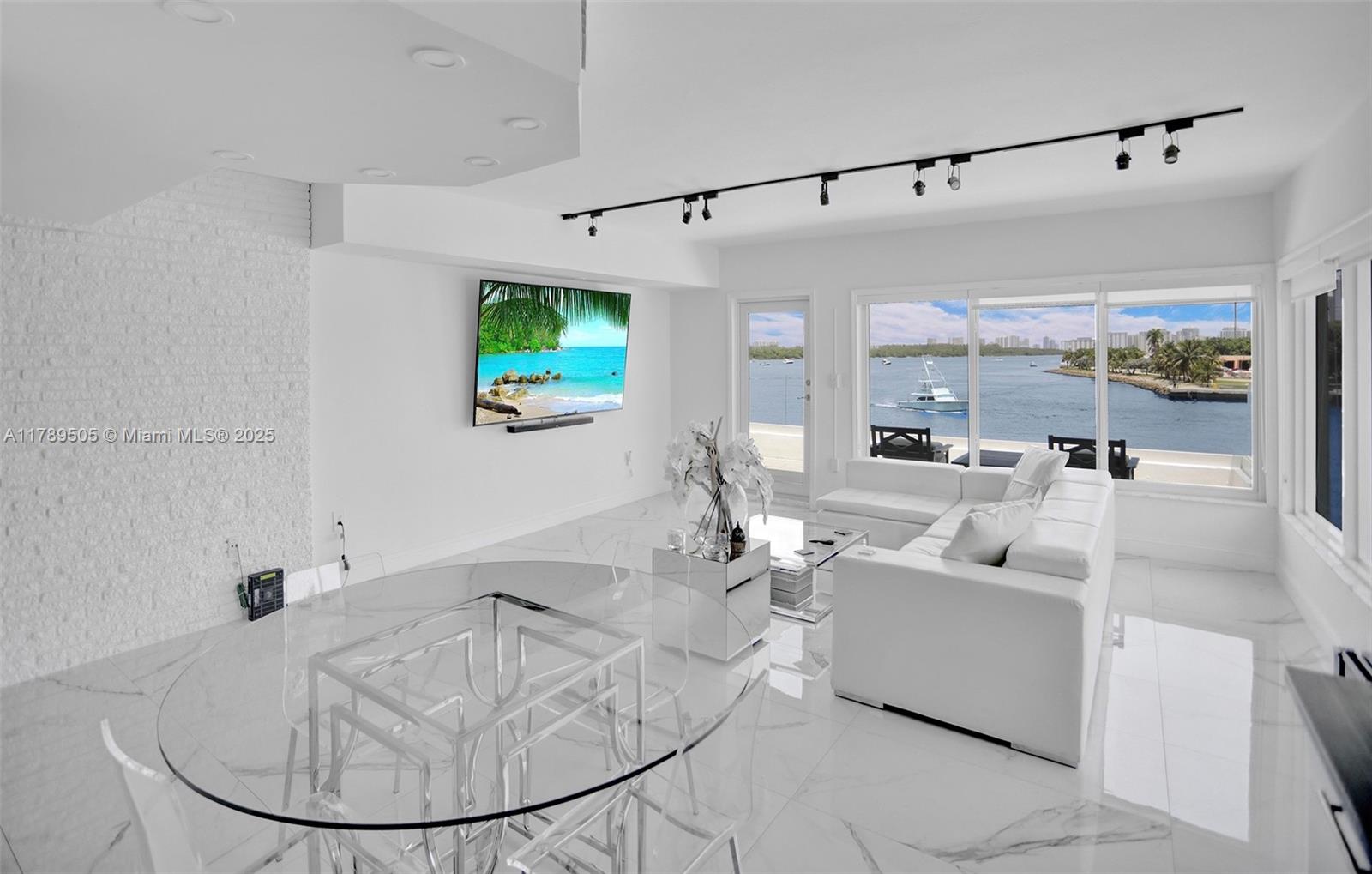 286 Bal Bay Dr 3c Property Photo
