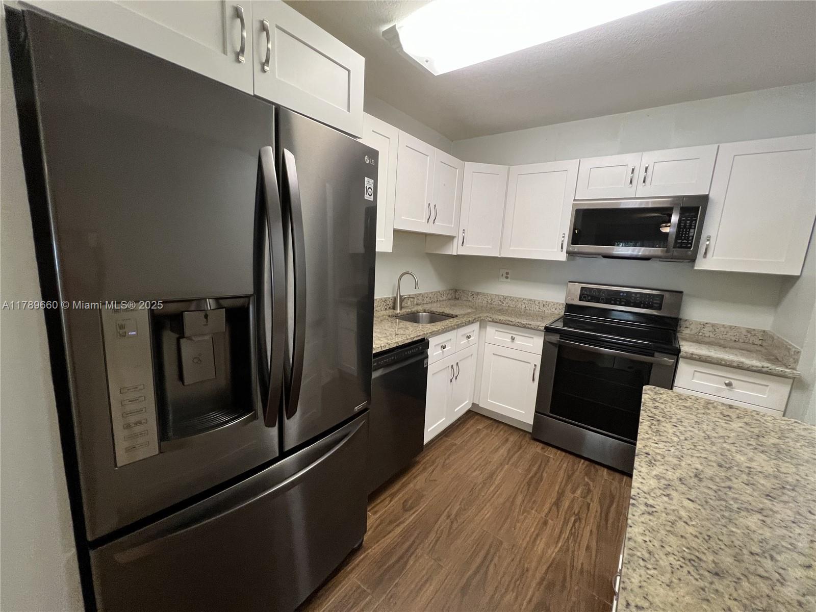 4354 Nw 9th Ave 13-1c Property Photo