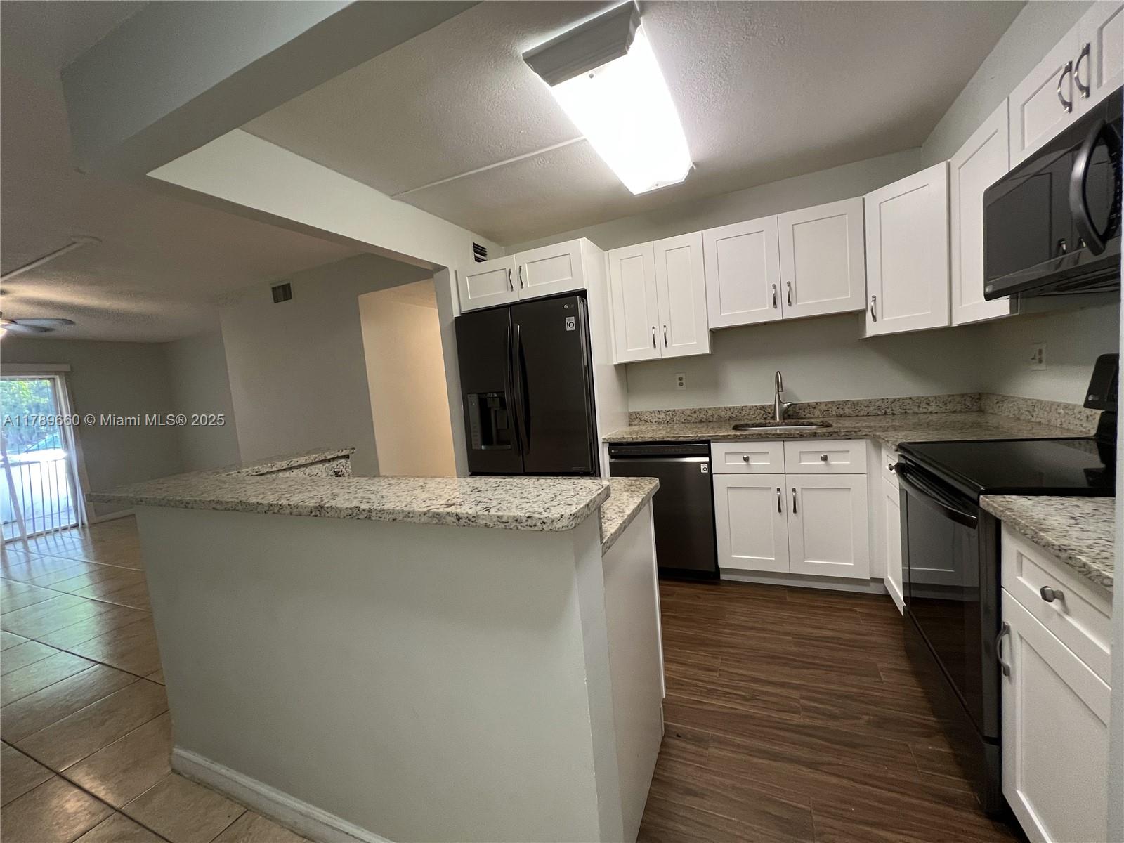 4354 Nw 9th Ave 13-1c Property Photo 1