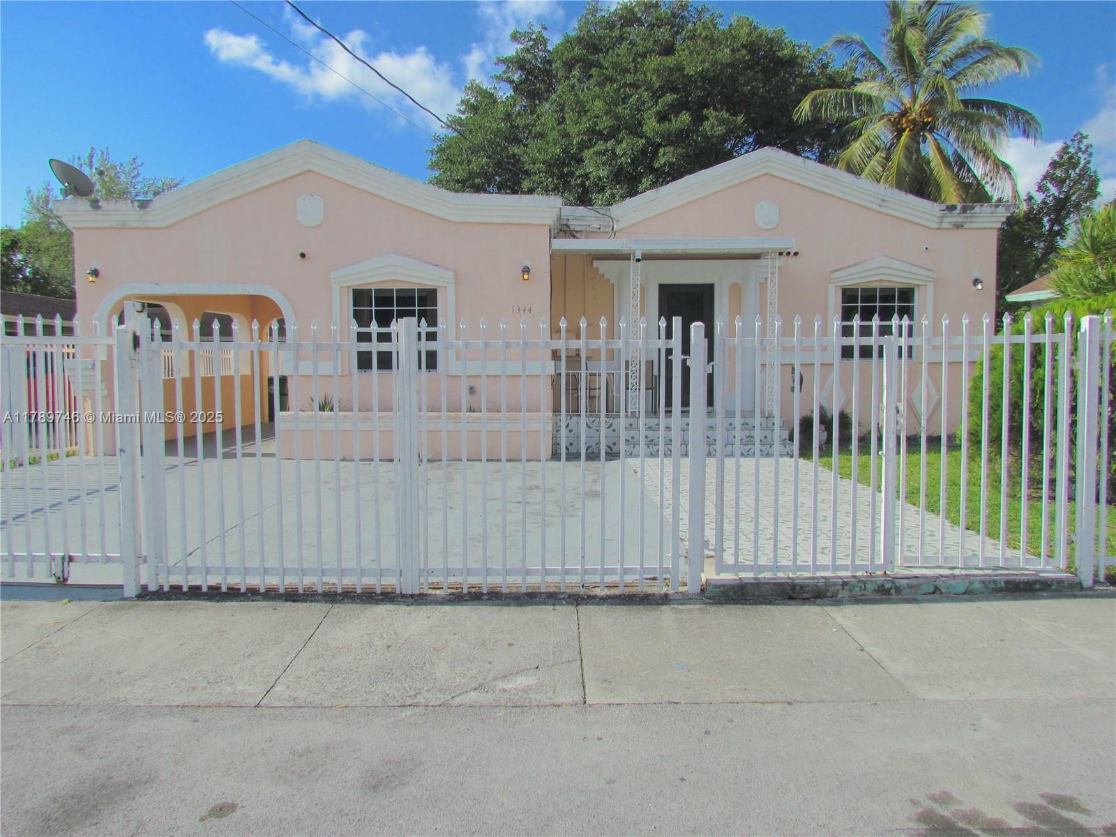 1344 Nw 34th St Property Photo