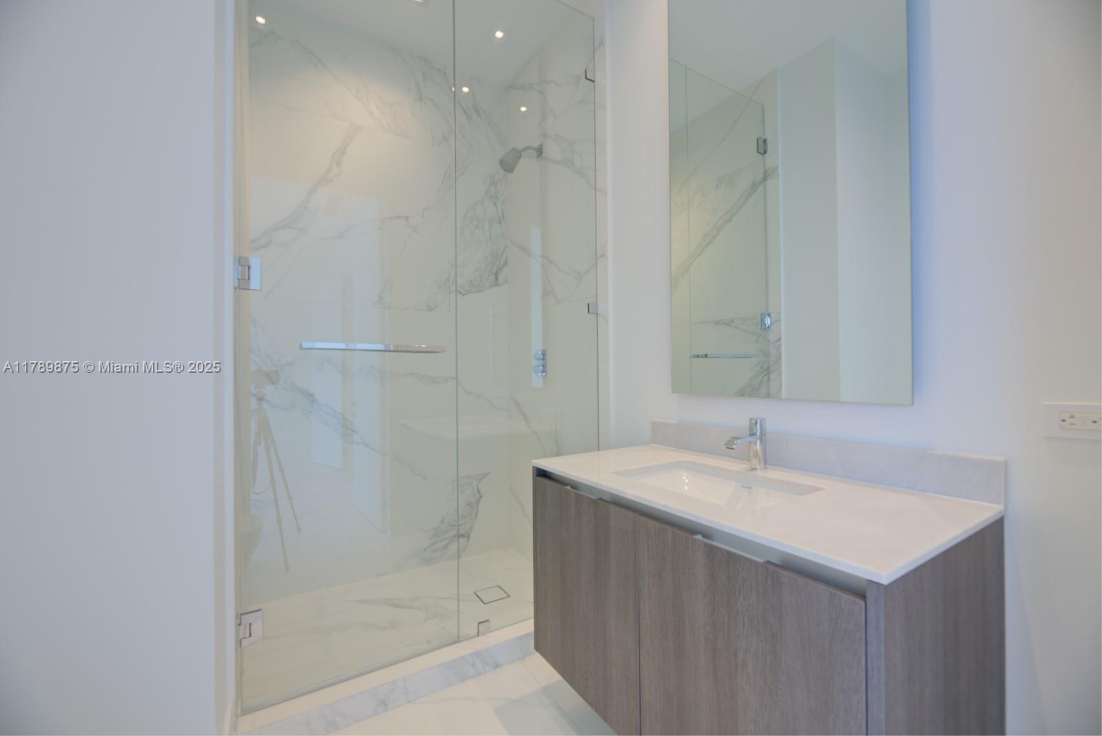 17141 Collins Ave 4501 Property Photo 7