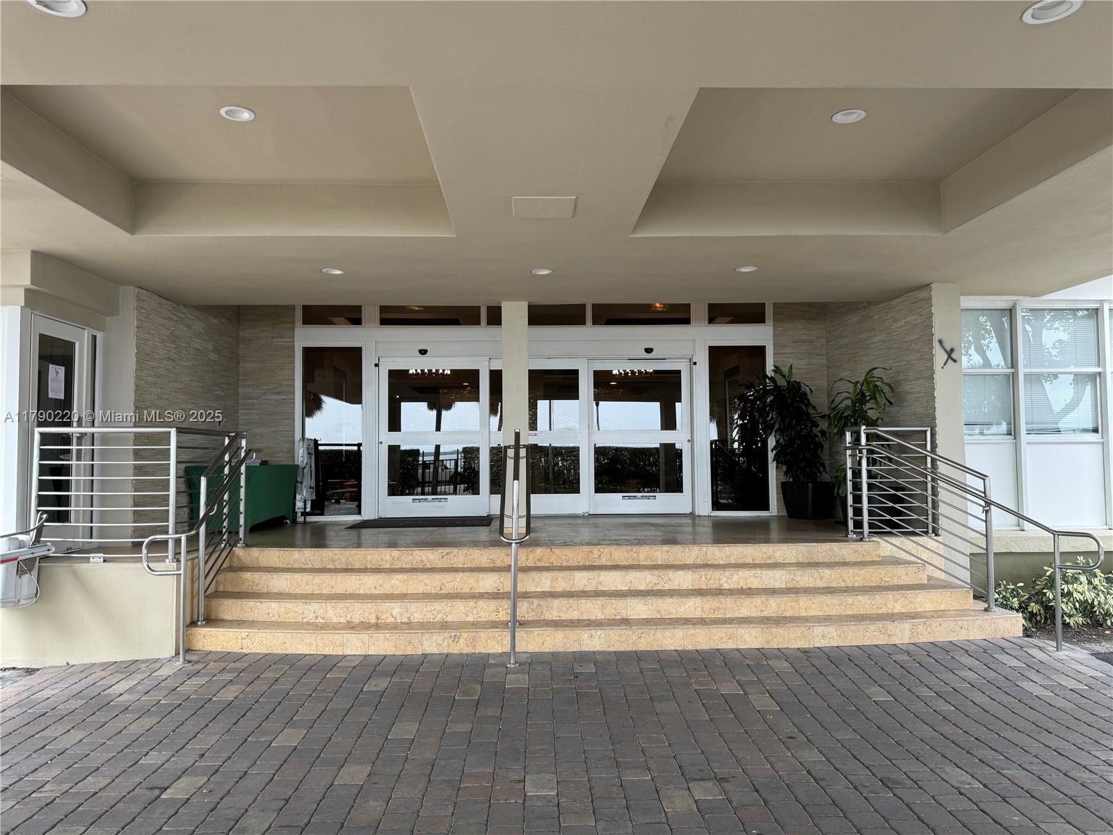 1420 Brickell Bay Dr 103a1 Property Photo 2