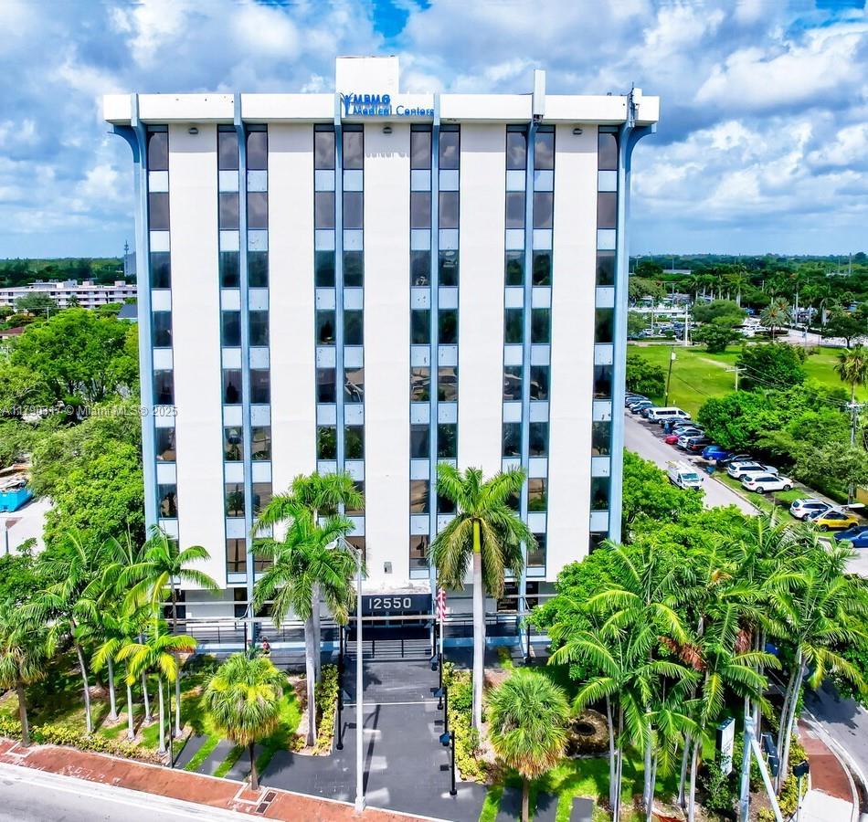 12550 Biscayne Blvd 310A or B Property Photo 1