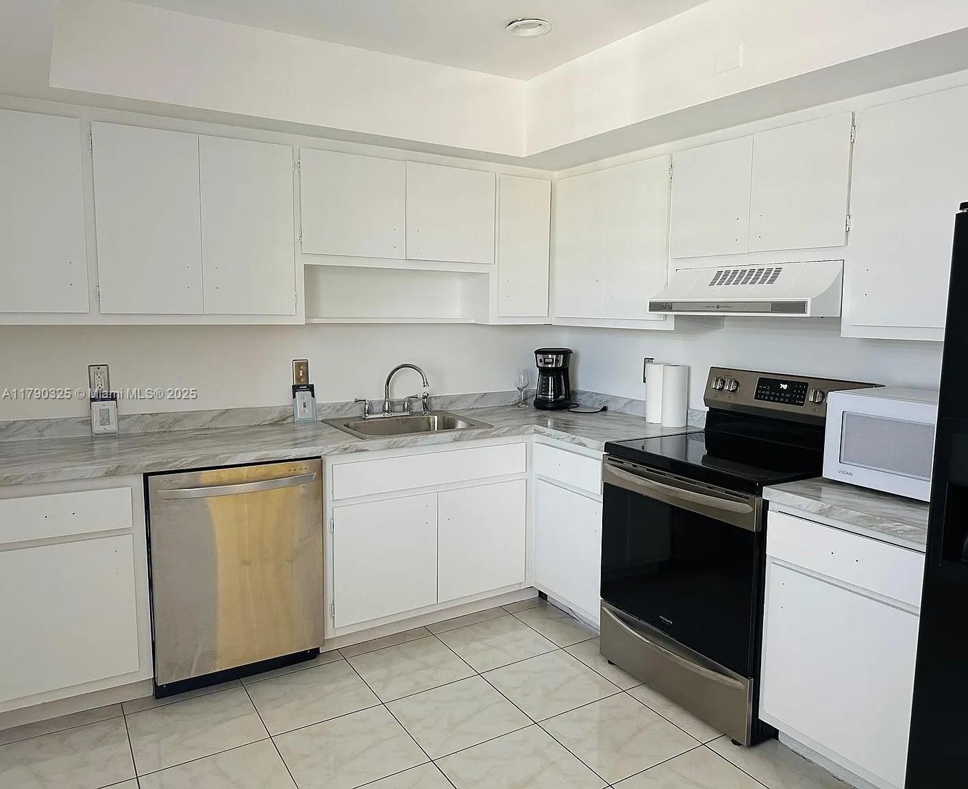 4500 Gefion Ct 304 Property Photo