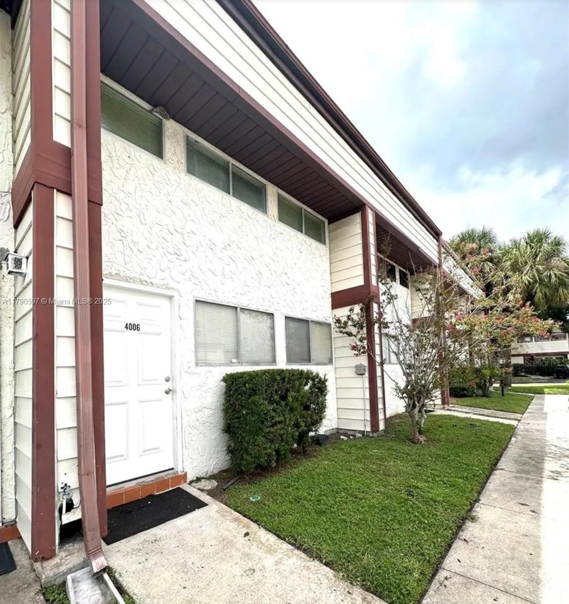 4002 Dolomite A Property Photo 1