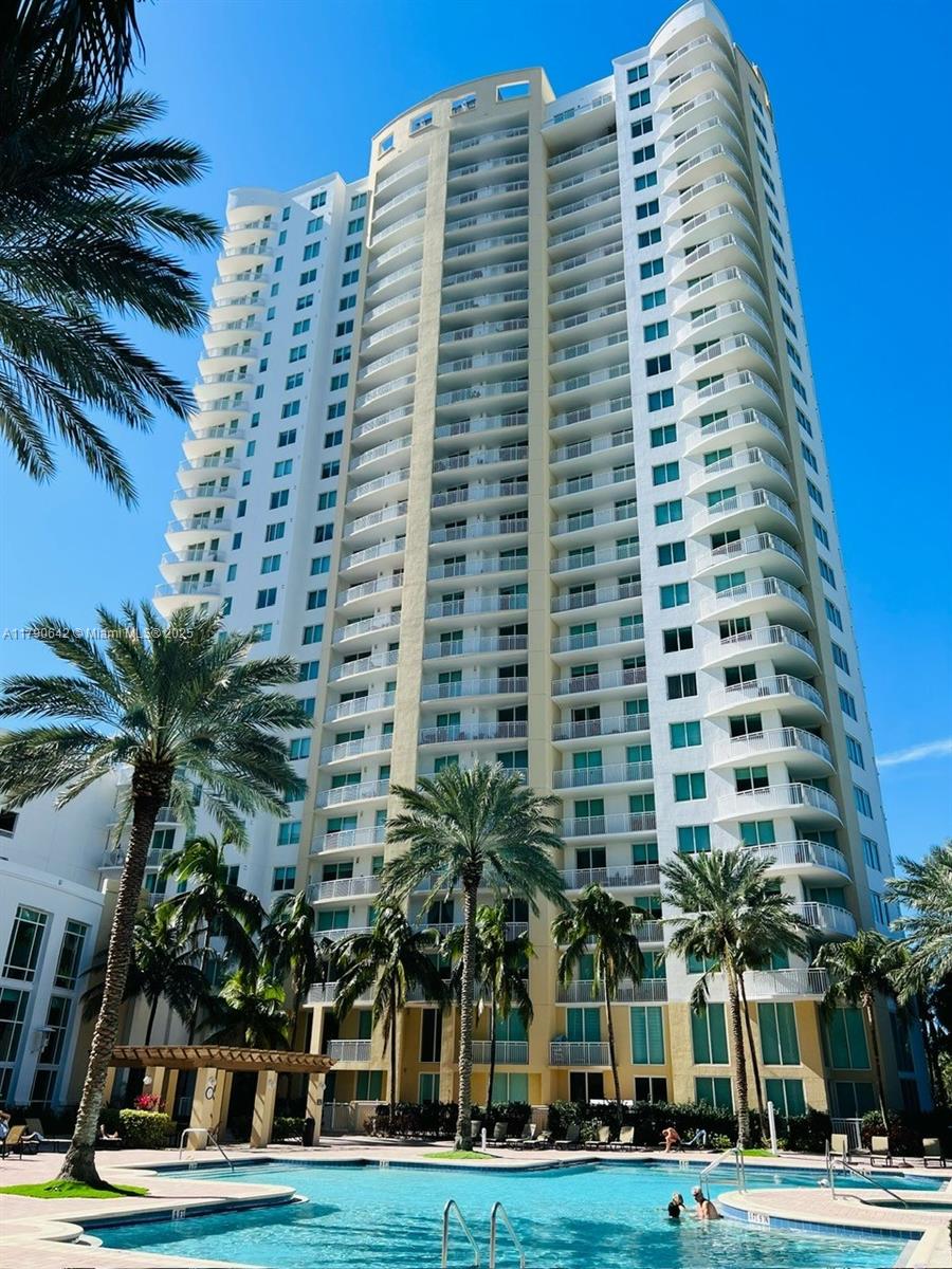 1745 E Hallandale Beach Blvd 706w Property Photo