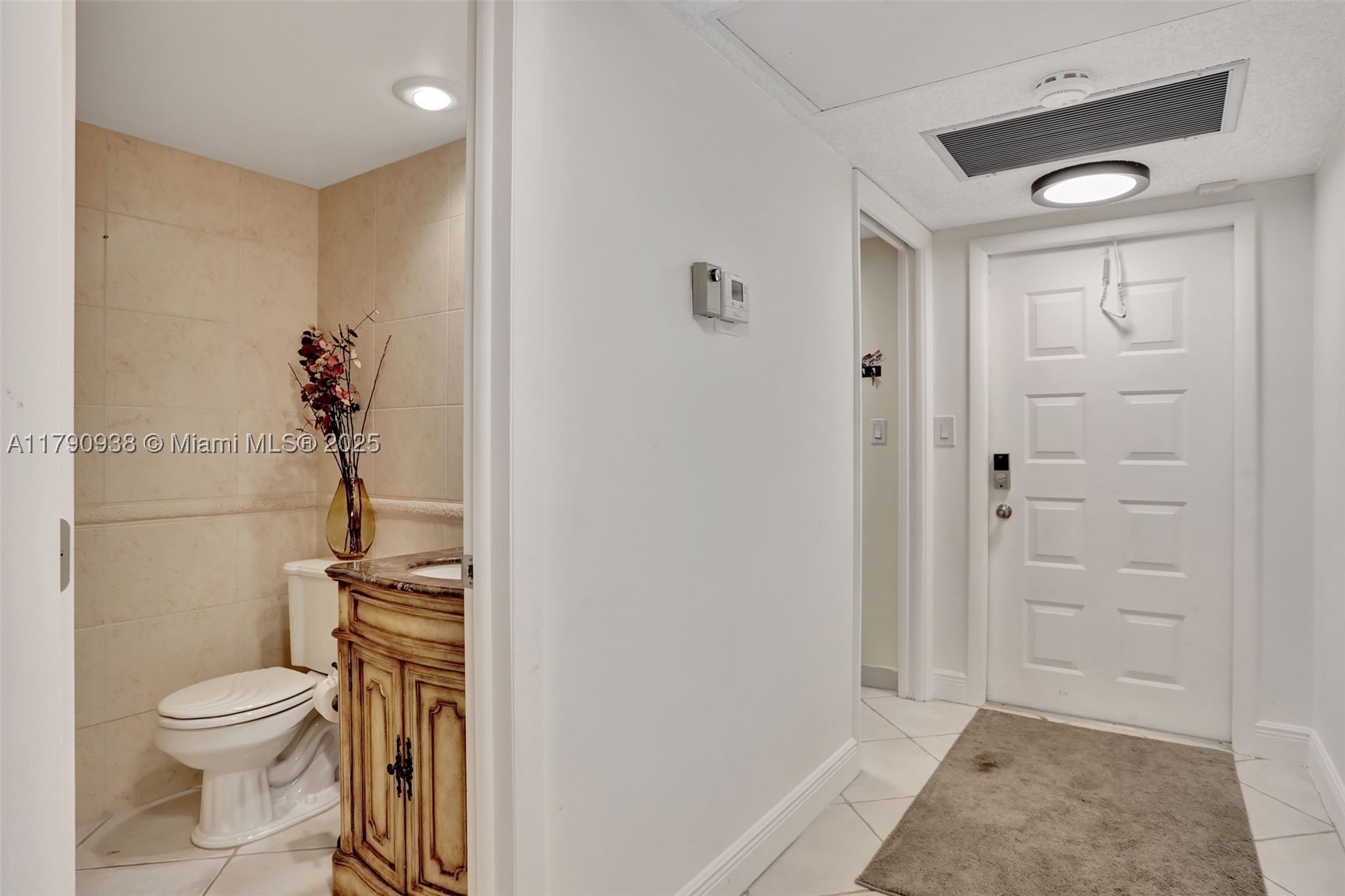 4020 W Palm Aire Dr 204 Property Photo 23