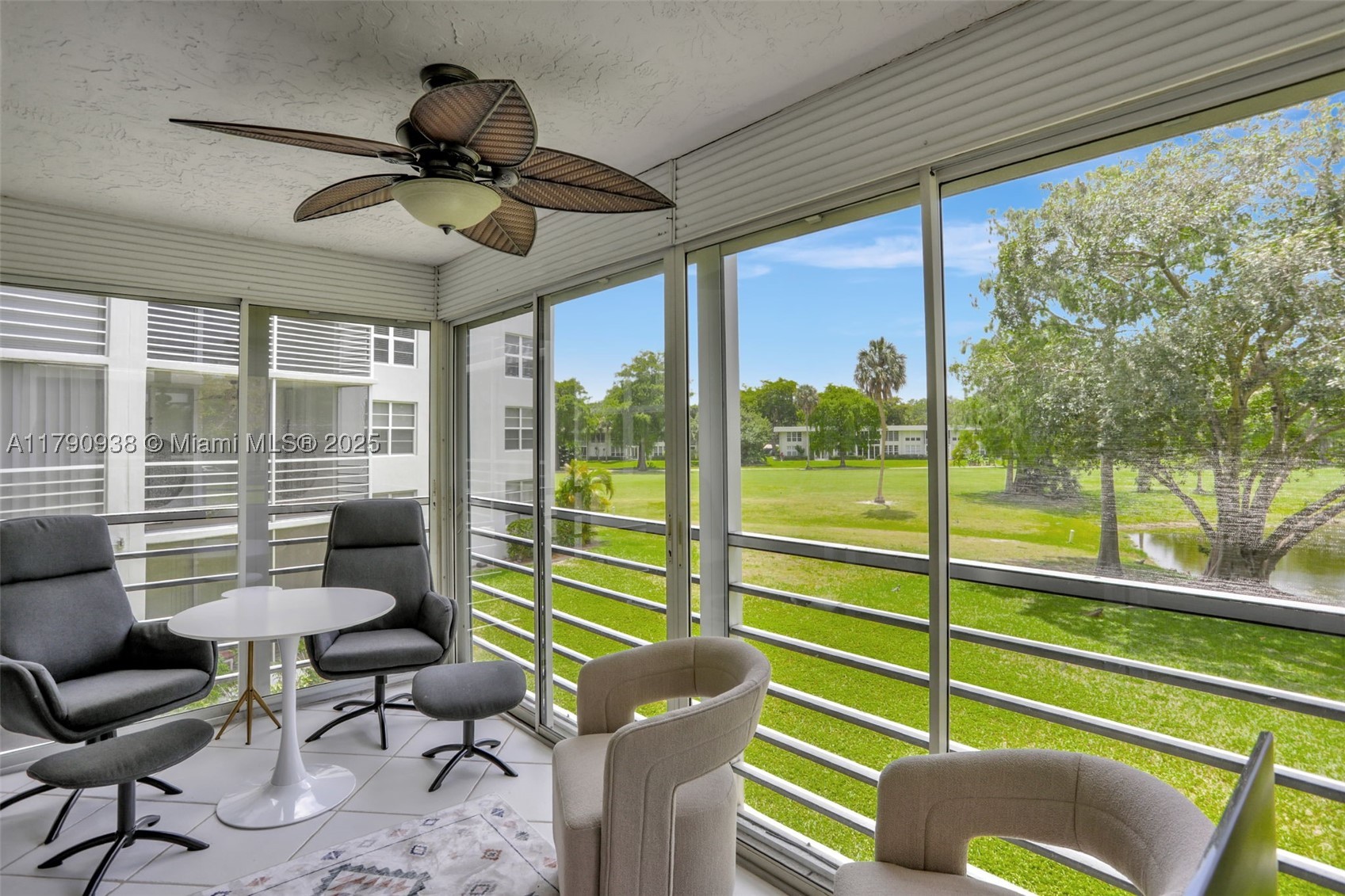 4020 W Palm Aire Dr 204 Property Photo 31