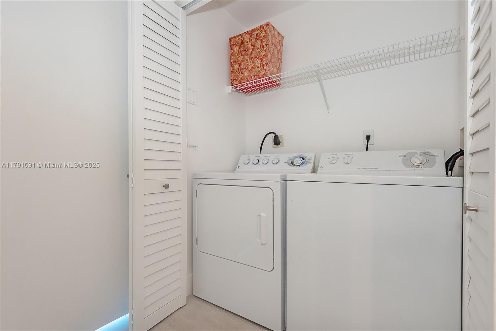 90 Alton Rd 2410 Property Photo 23
