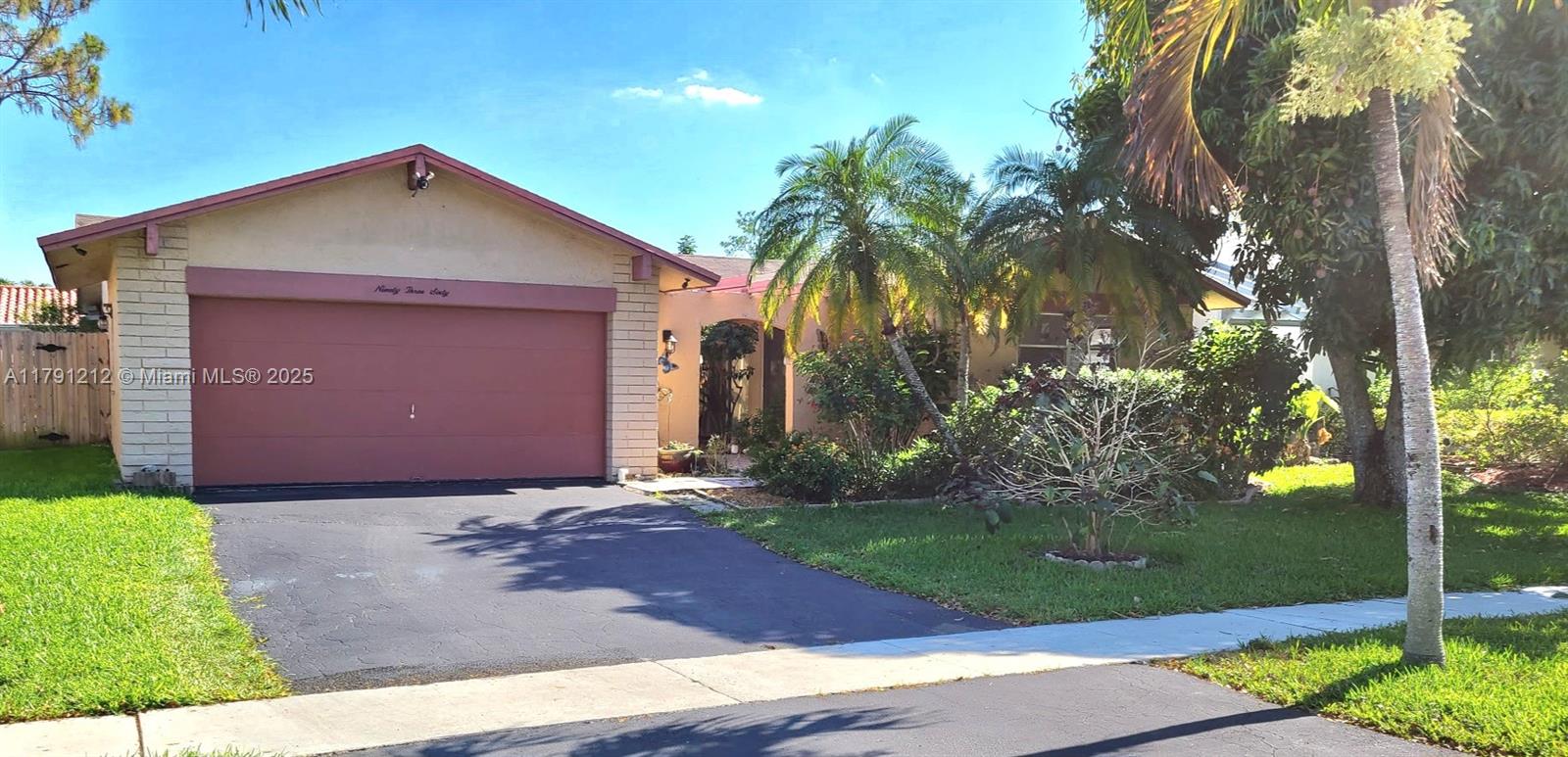 9360 Nw 42nd Ct Property Photo 1