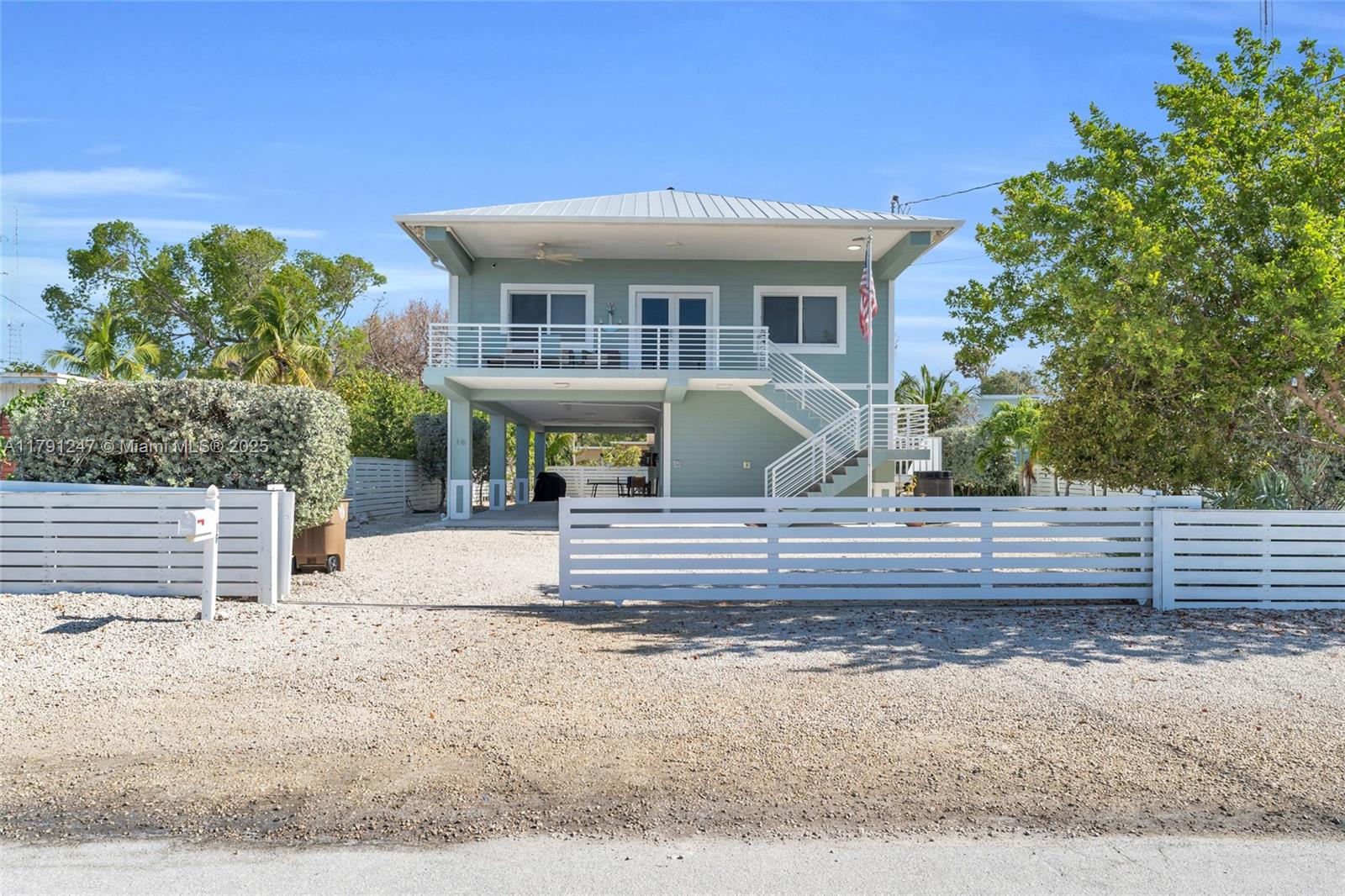 16 N Channel Dr Property Photo 1