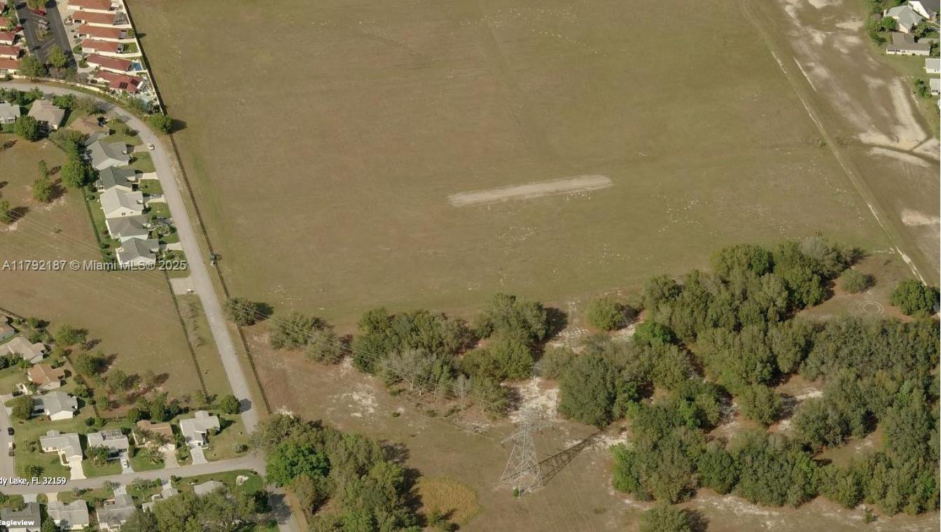 Lady Lake Monterey Property Photo 9