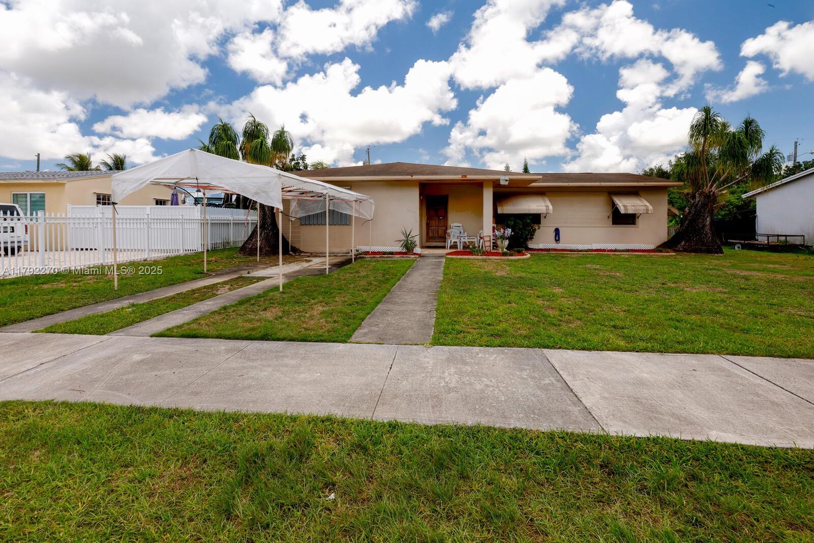 1005 Ne 13th Ave Property Photo 1