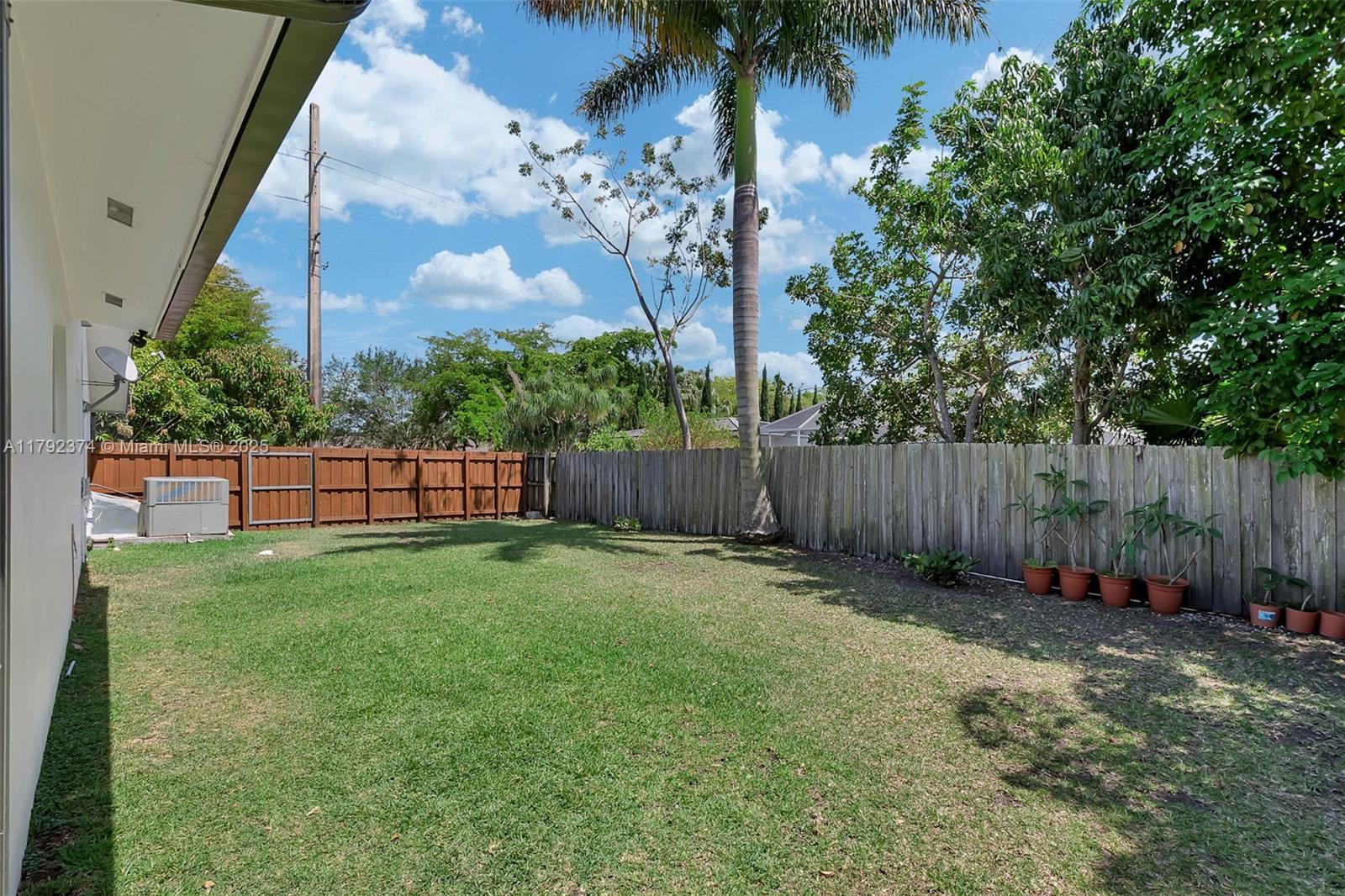 16840 Sw 87th Ave Property Photo 25