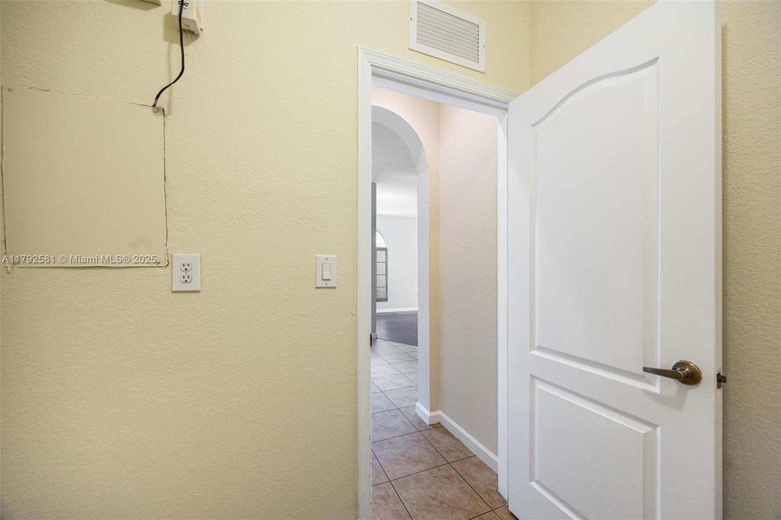 27056 Sw 140th Pl Property Photo 7