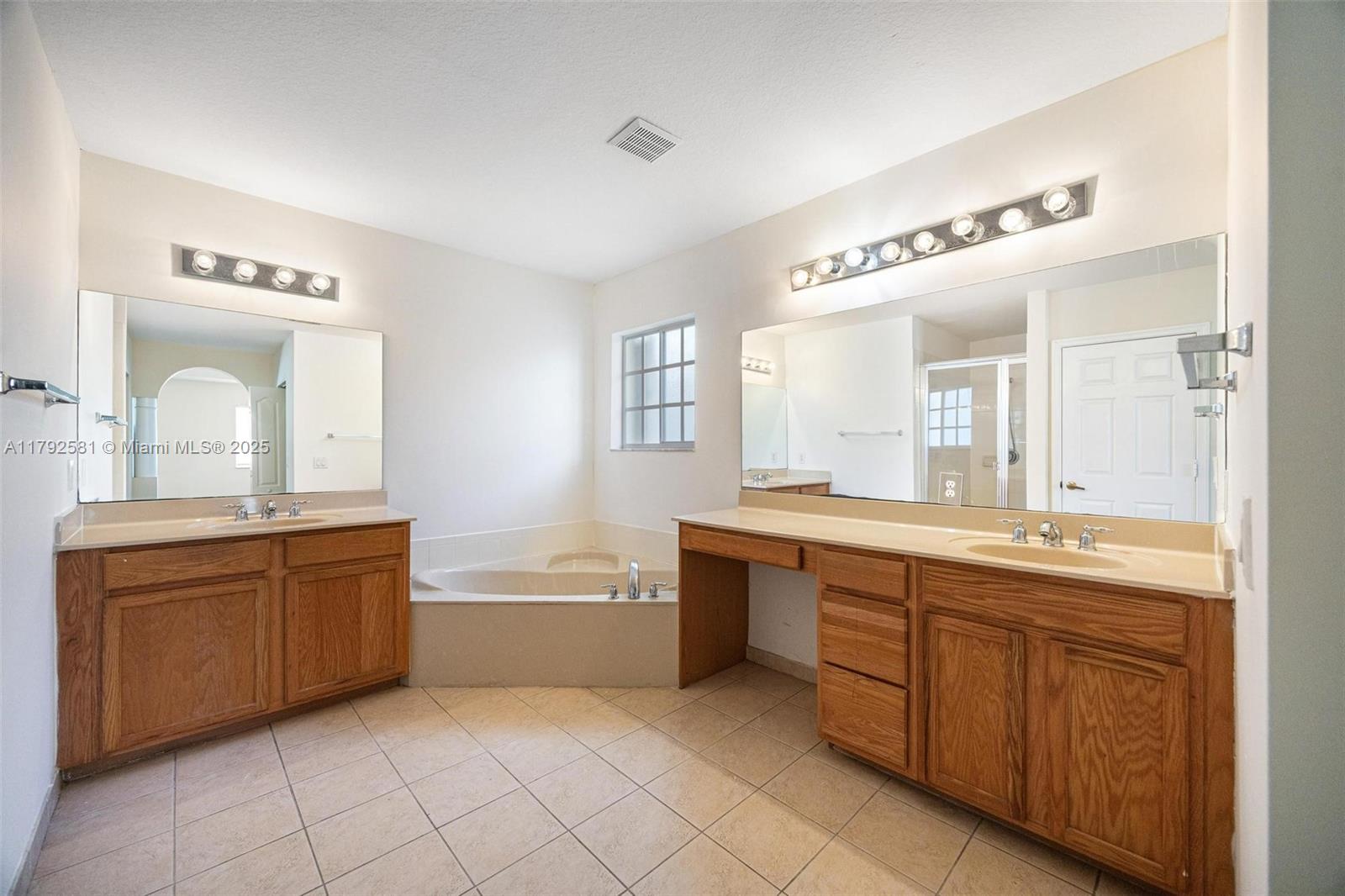 27056 Sw 140th Pl Property Photo 30