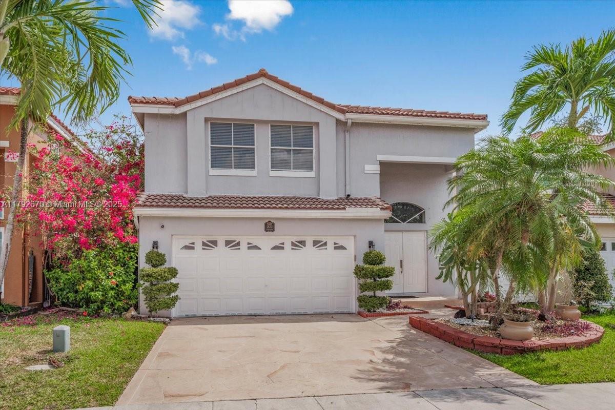 1820 Vista Way Property Photo 1