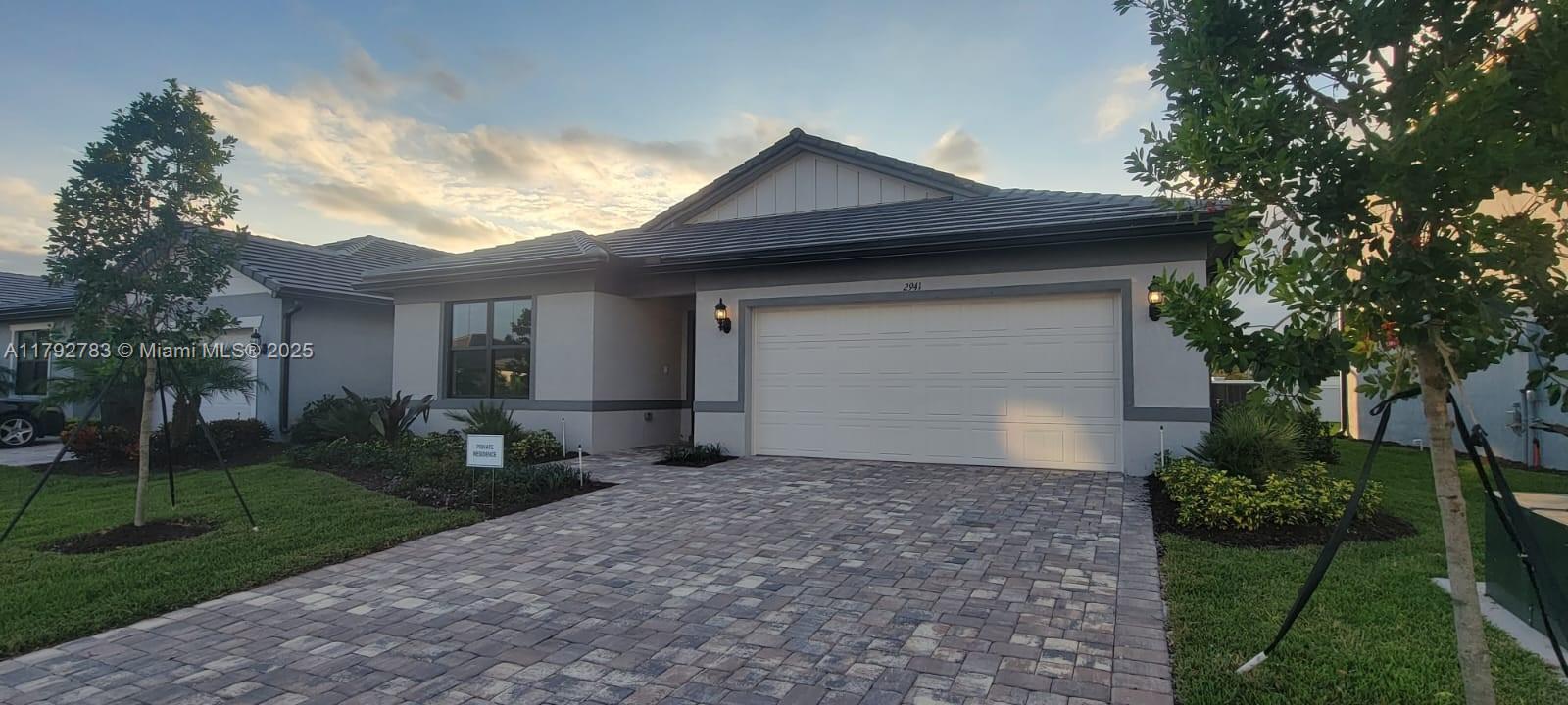 2941 Hibiscus Ave . Property Photo