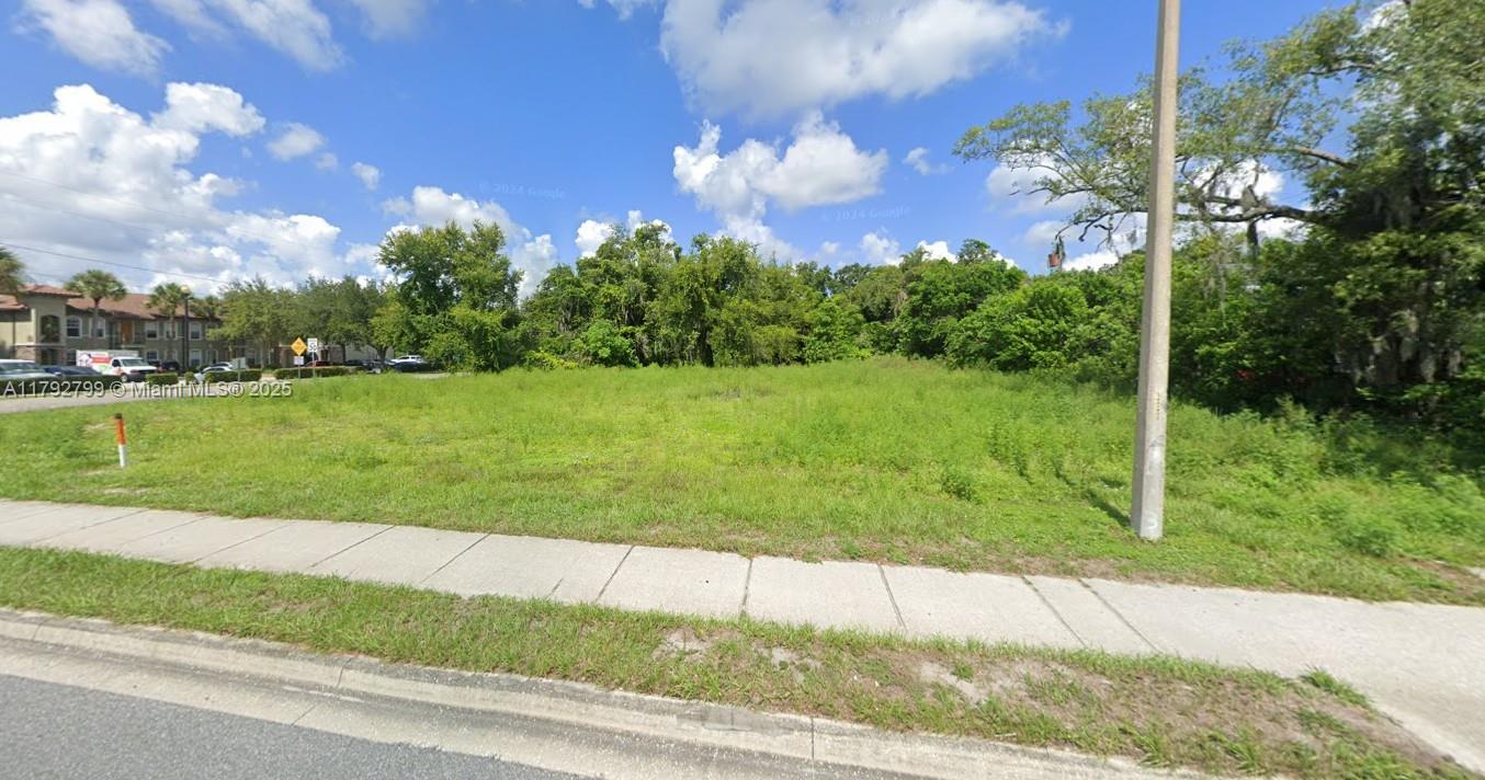 3718 N Goldenrod Road Property Photo 1