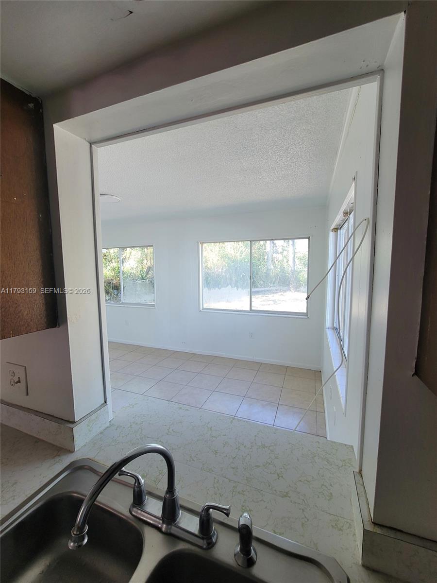 1112 Evanston St Property Photo 21