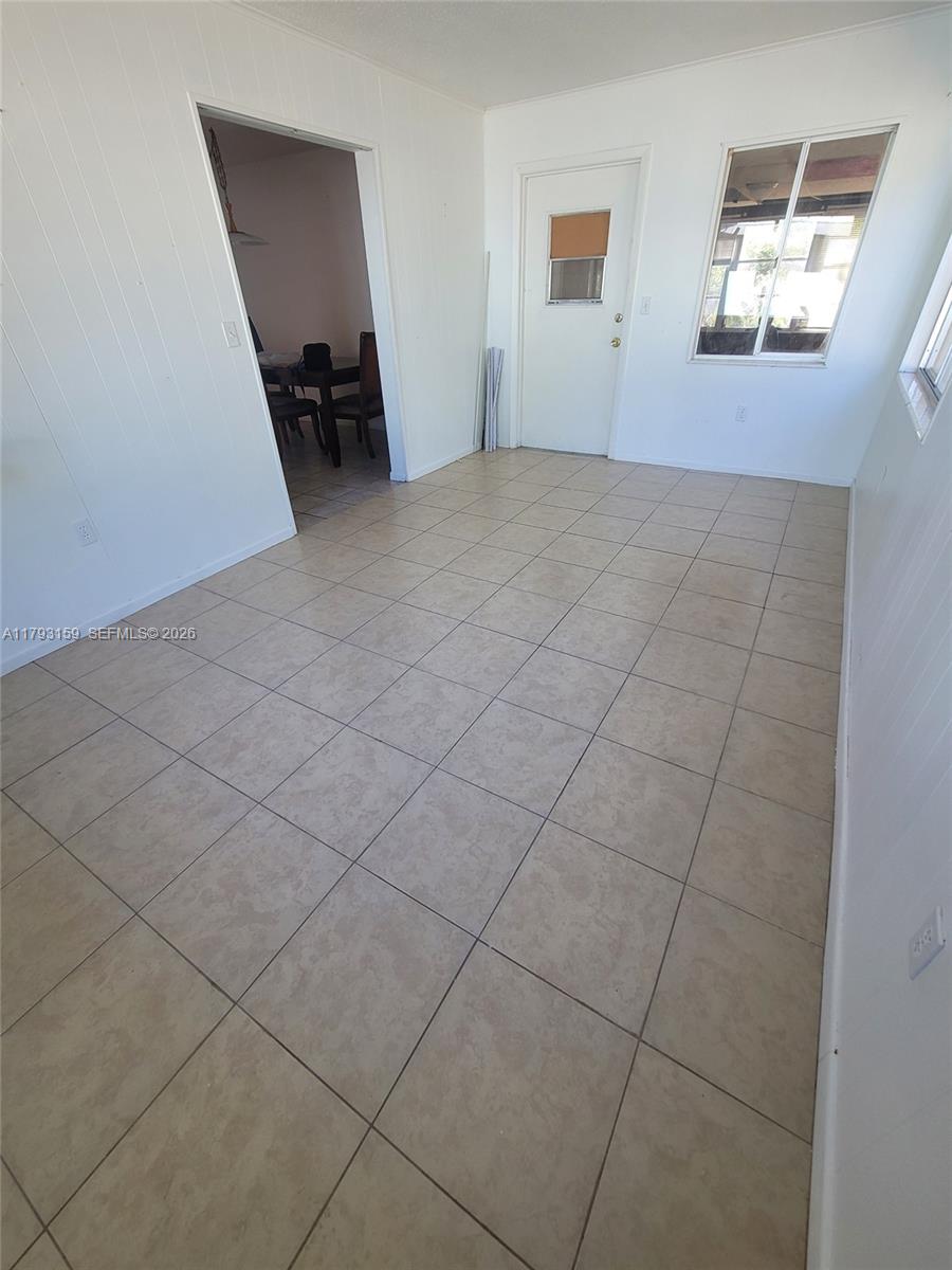 1112 Evanston St Property Photo 26