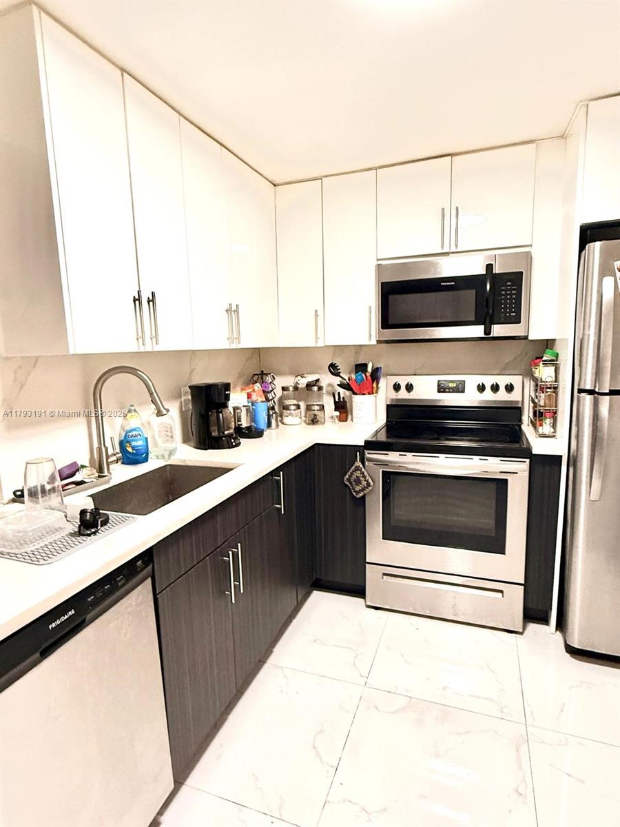 Aventura Waterways Real Estate Listings Main Image