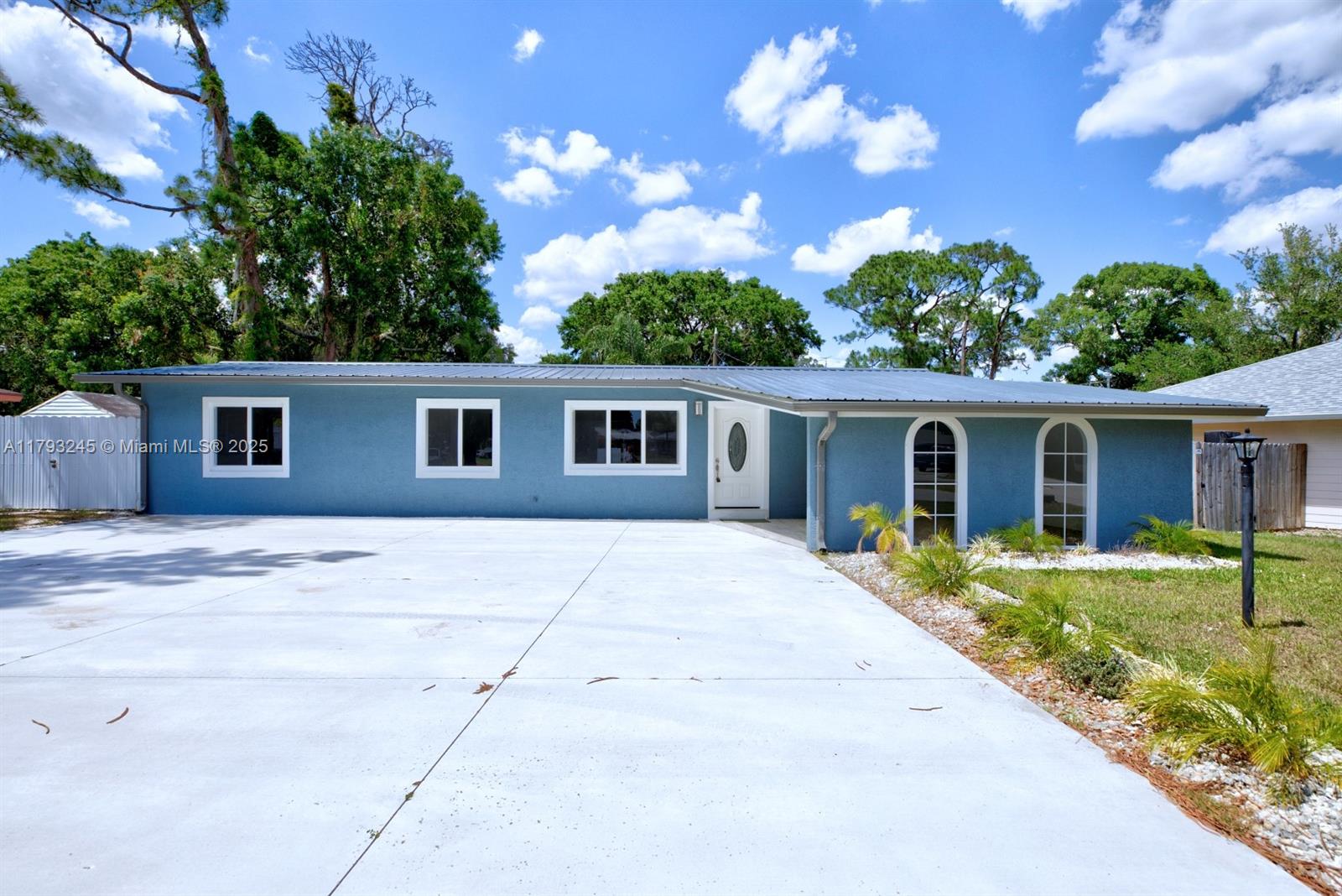 Highlands County Real Estate Listings Main Image