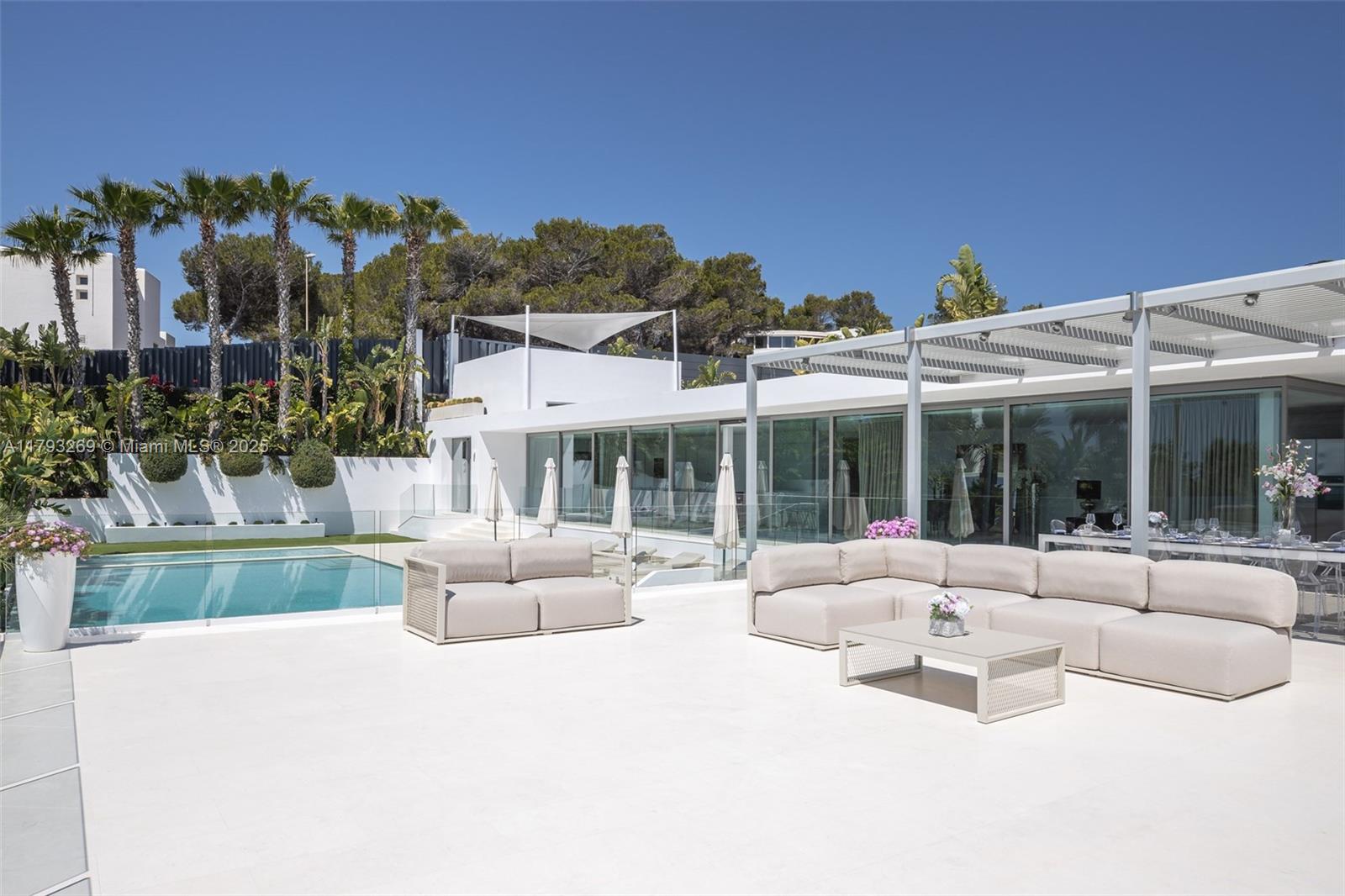 A11793269 Property Photo 6