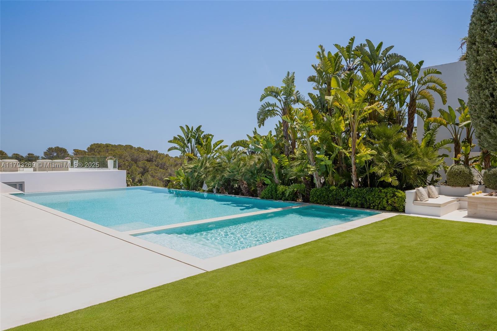 A11793269 Property Photo 9