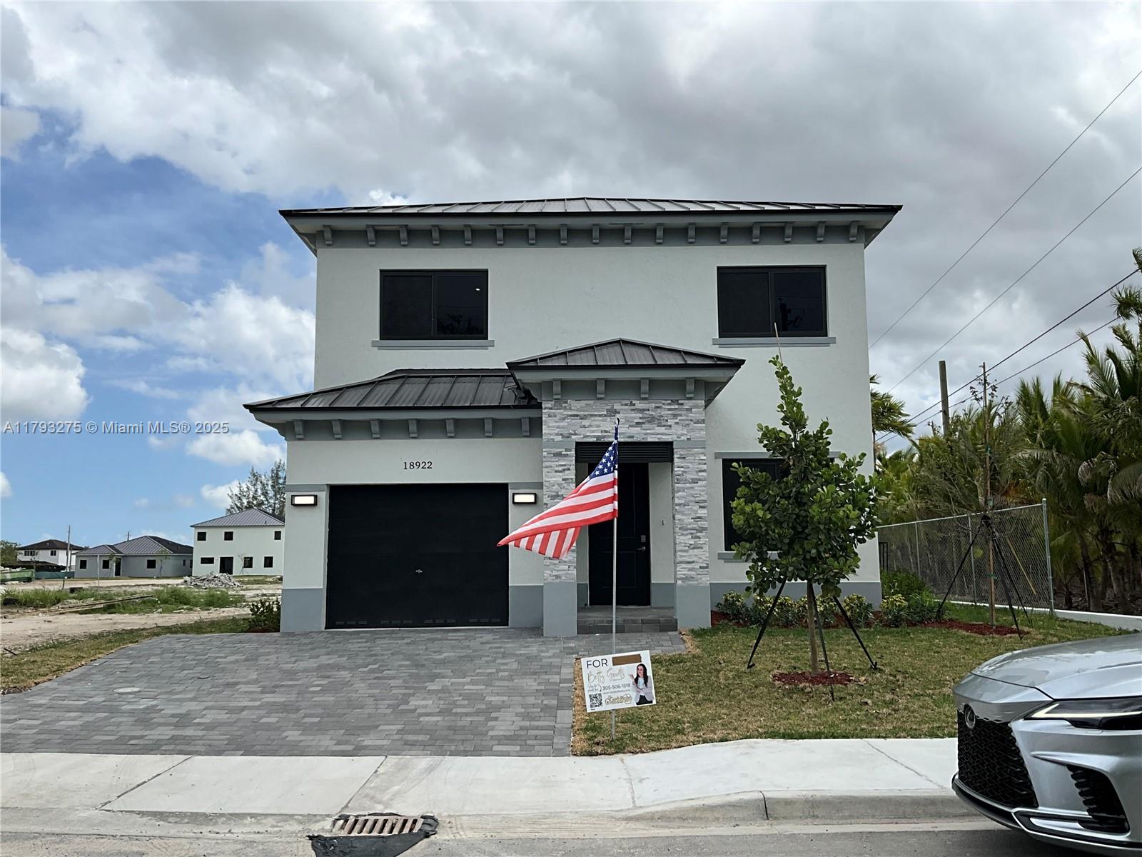 A11793275 Property Photo 1