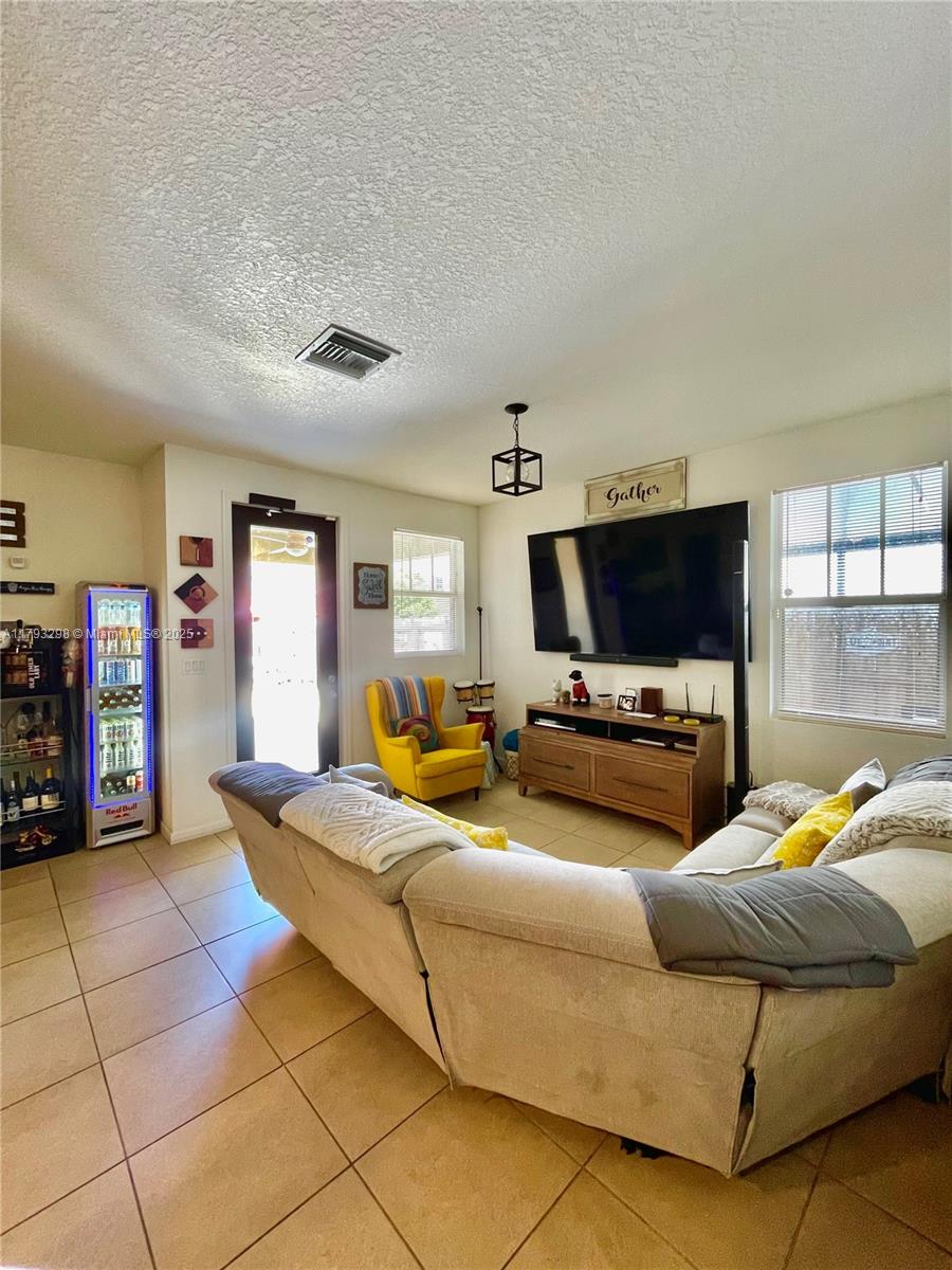 11623 Sw 244th Ln Property Photo 10