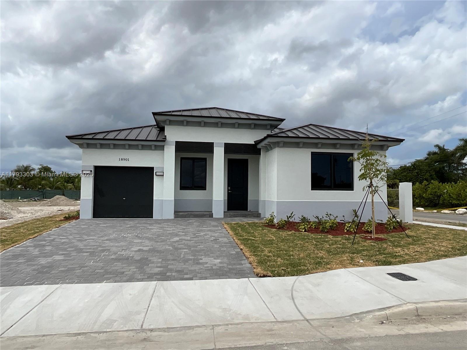 A11793303 Property Photo 1
