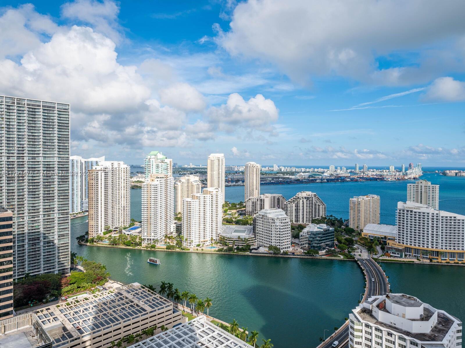 950 Brickell Bay Dr 4104 Property Photo 1
