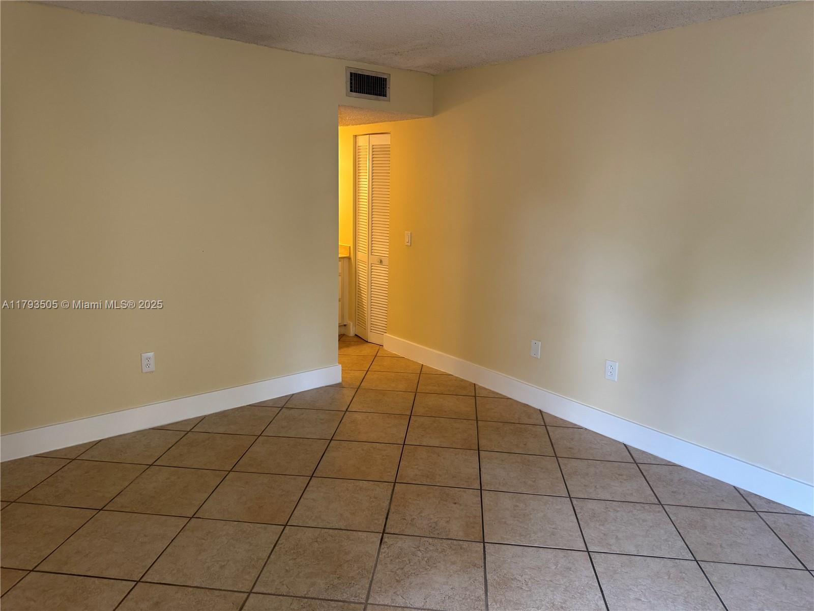9040 SW 125th Ave D210