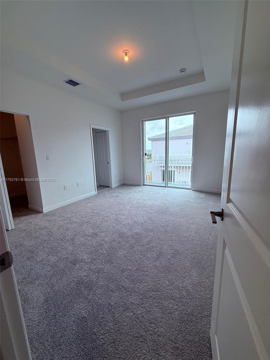 692 Se 13 Ct Property Photo 7