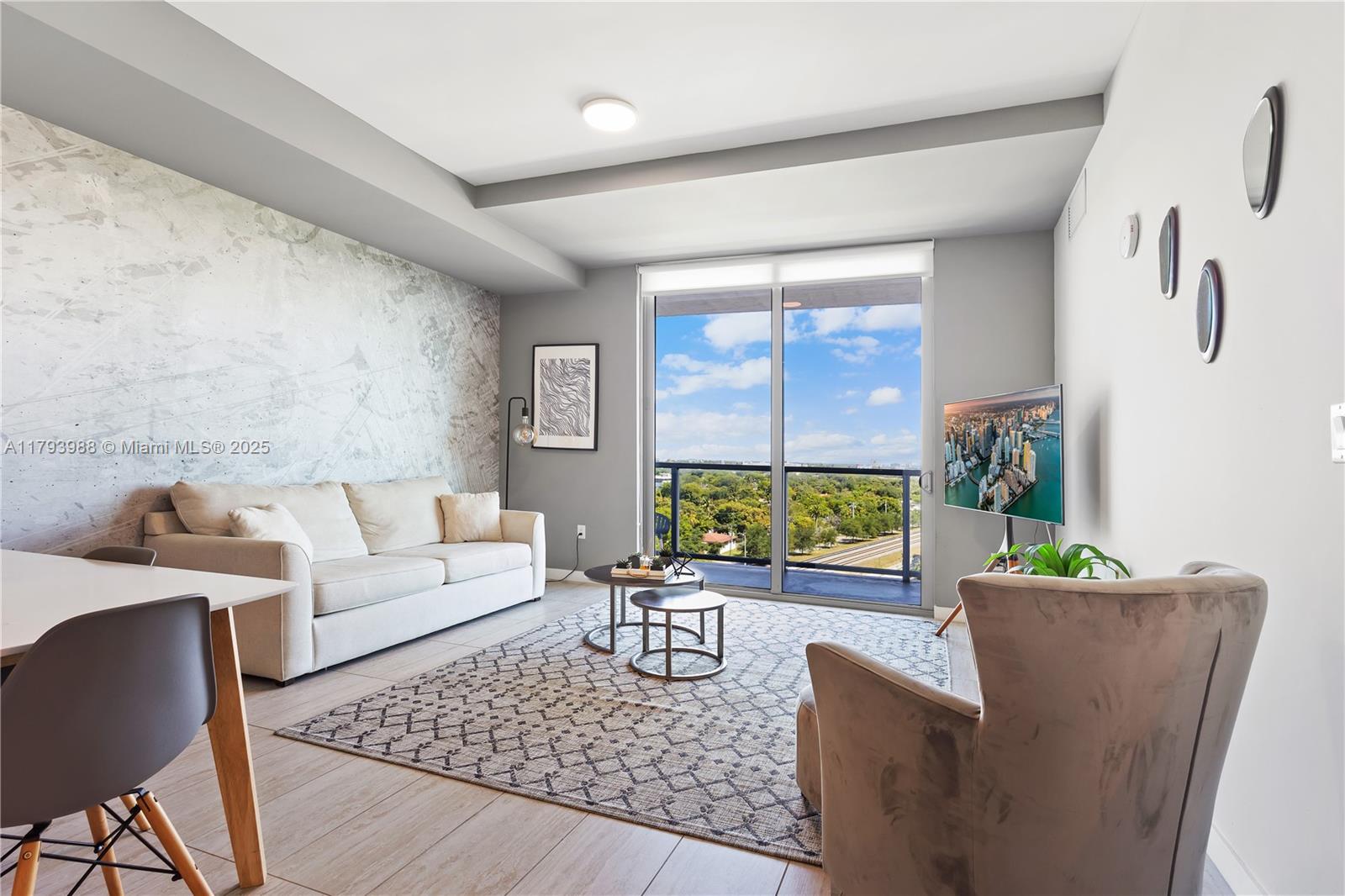 3900 Biscayne Blvd N-813 Property Photo 1