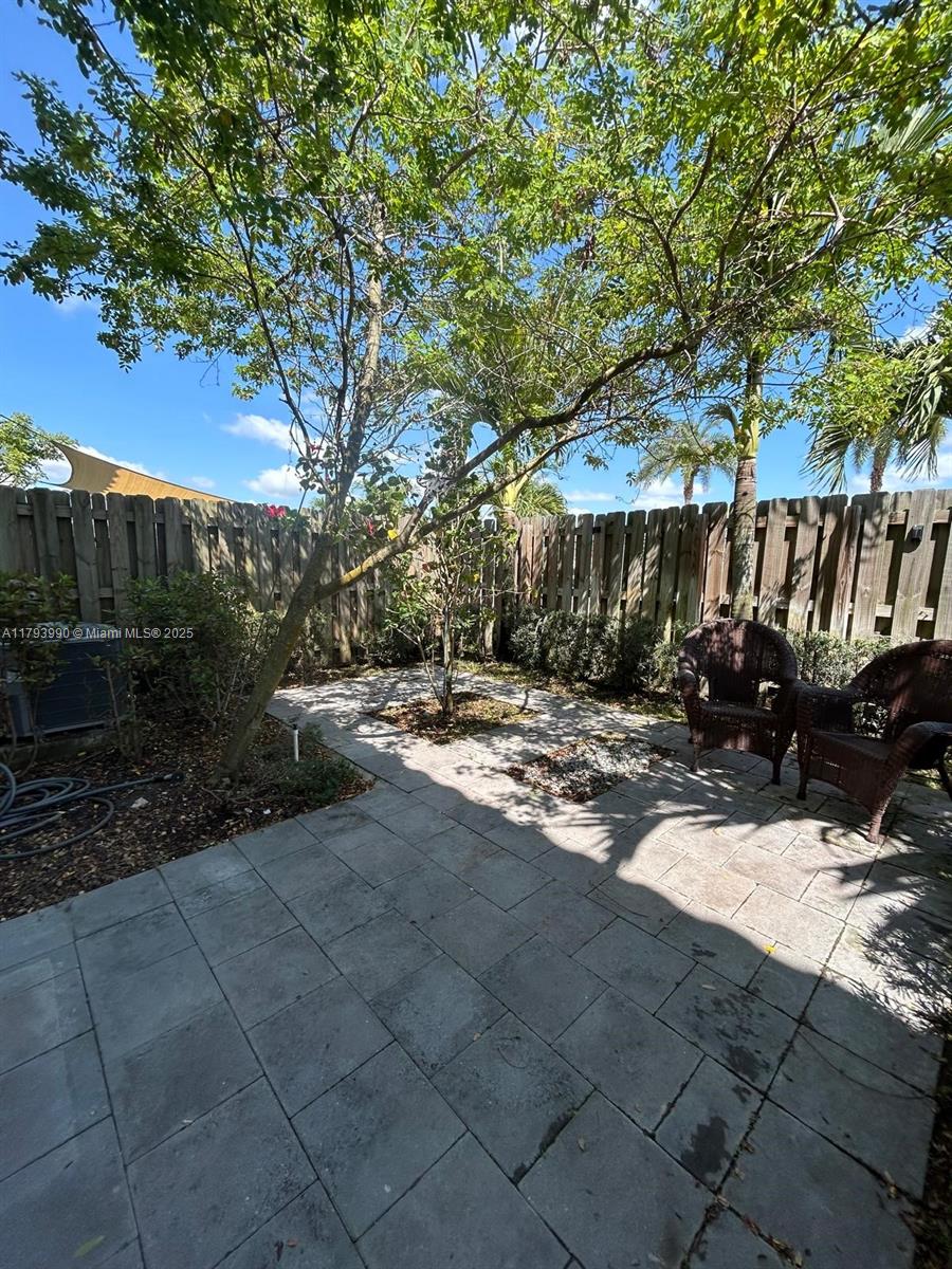 2743 Se 15th St Property Photo 13