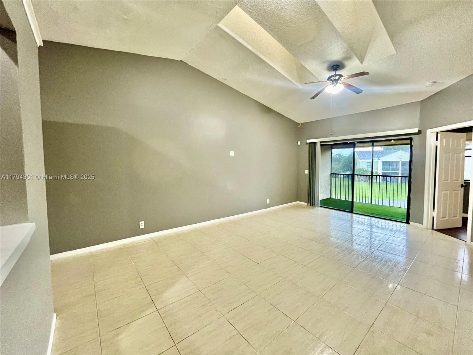 2511 NW 56th Ave 12-25 Property Photo 1