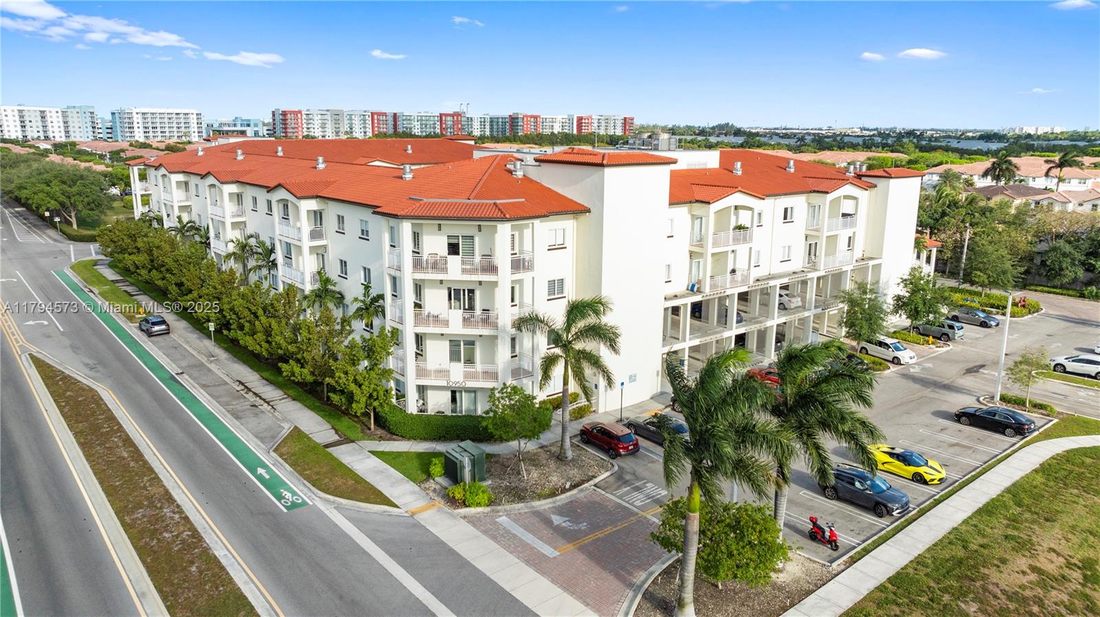 10950 Nw 82nd St 415 Property Photo 1