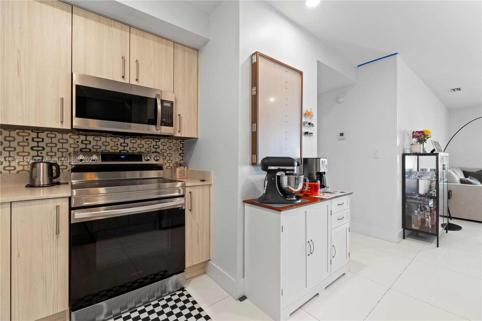 10950 Nw 82nd St 415 Property Photo 13