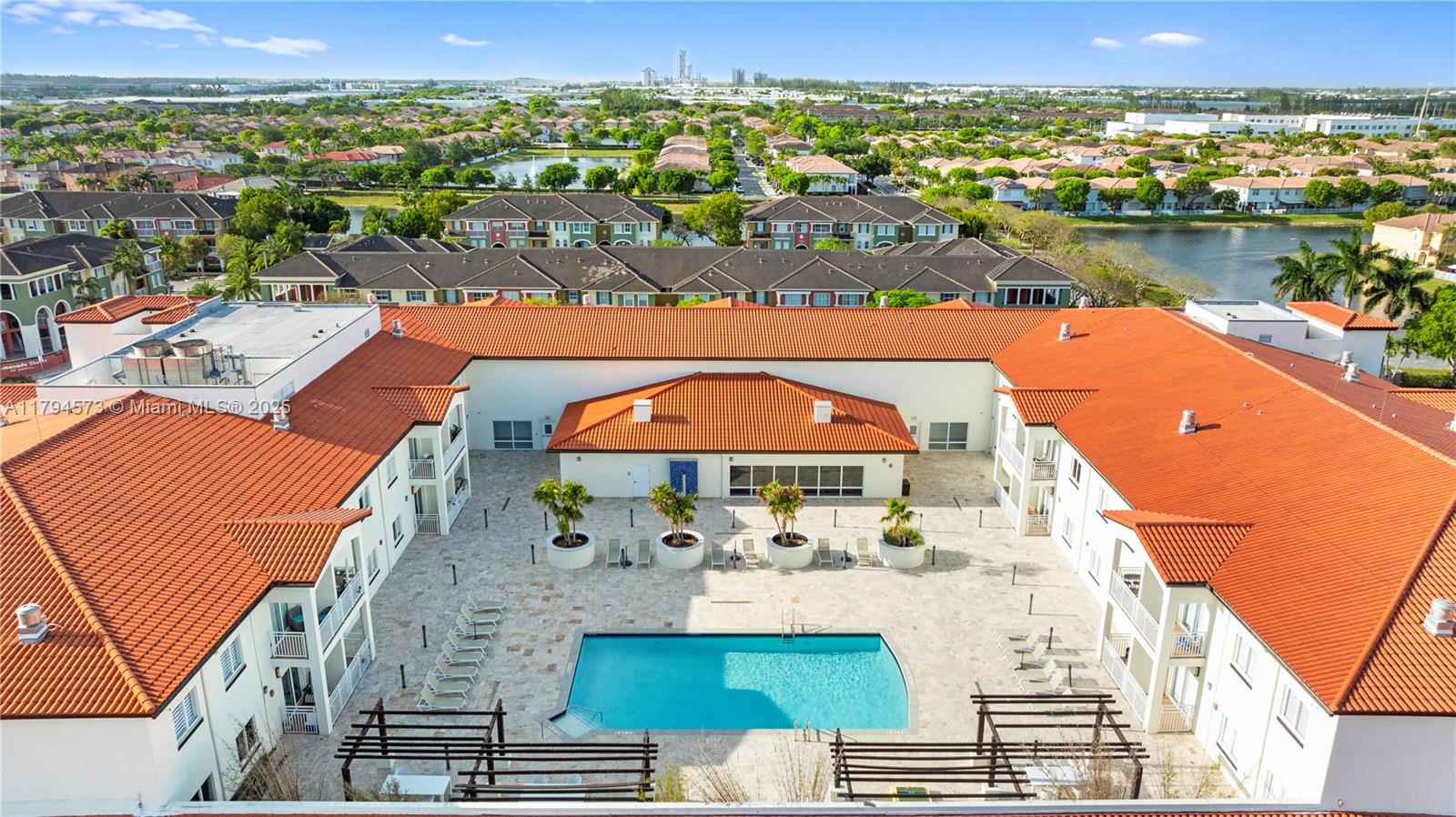 10950 Nw 82nd St 415 Property Photo 32